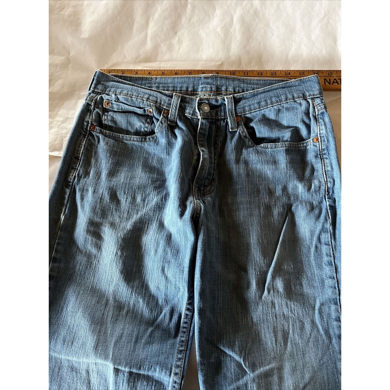 Levi's Levi’s 514 Jeans Mens 31x30 Blue Cotton Denim Light Wash Y2k Size US 31 - 3 Thumbnail