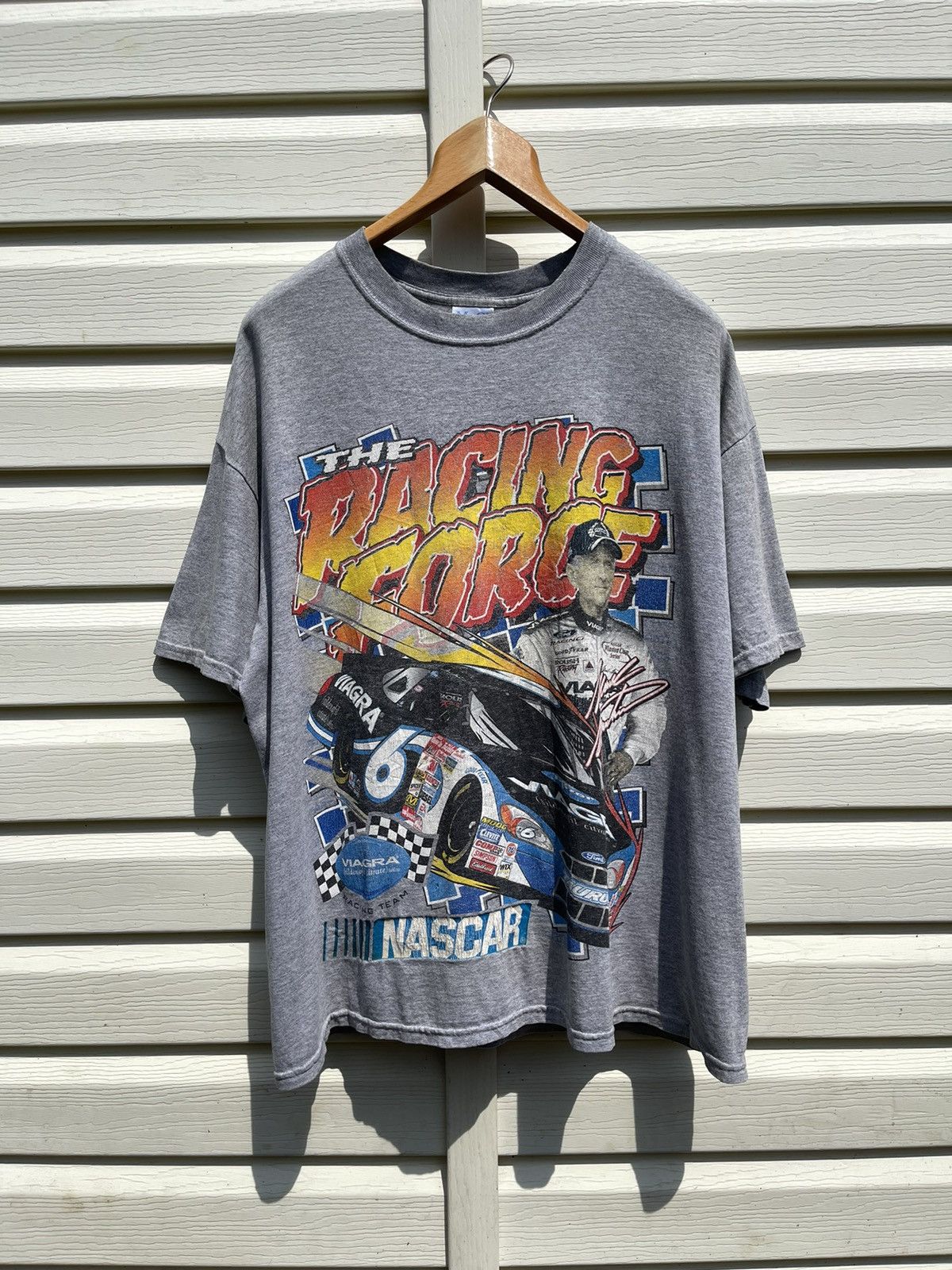 NASCAR 90s Viagra NASCAR Ford Racing Mark Martin Vintage Tee Shirt Size US XL / EU 56 / 4 - 1 Thumbnail