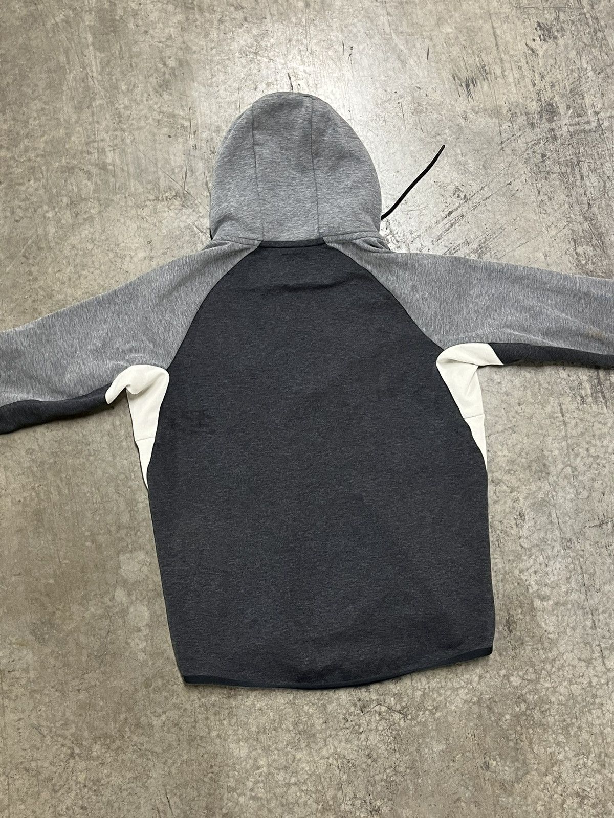 Nike Nike tech jacket streetwear hype rare drill size medium Size US M / EU 48-50 / 2 - 12 Thumbnail