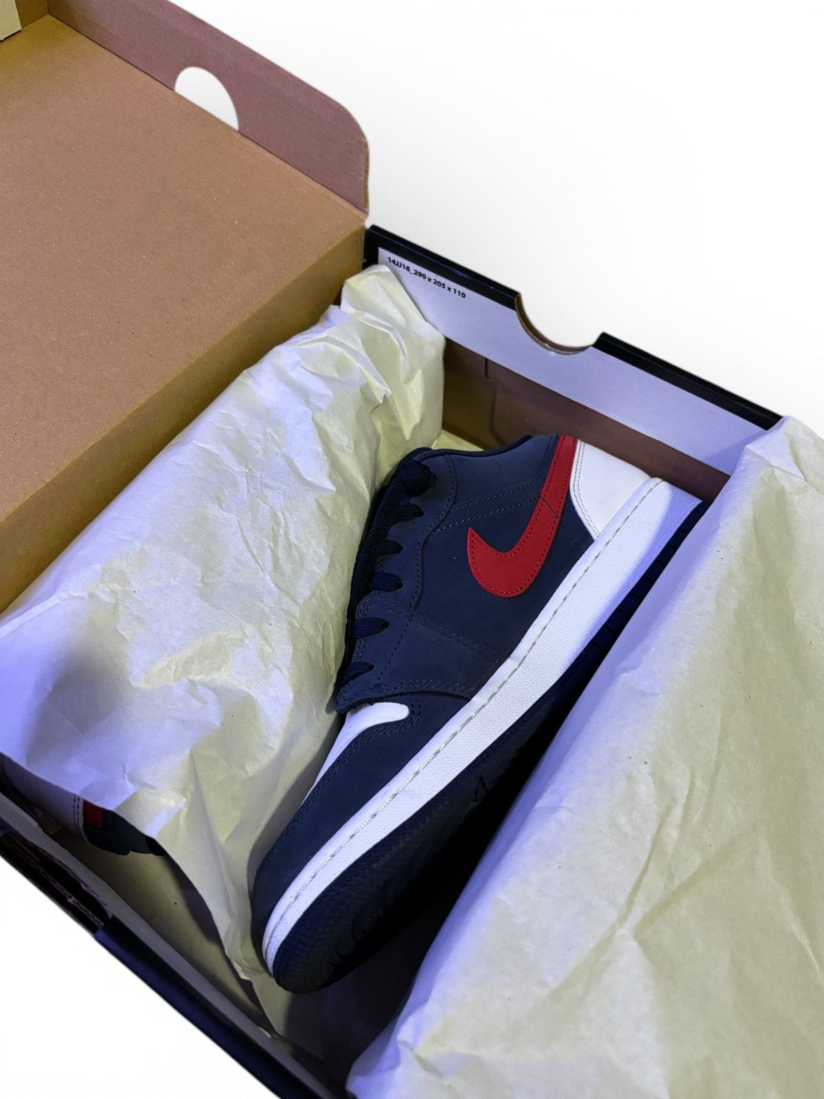 Jordan Brand Jordan 1 Low: “USA” GS Size US 6.5 / EU 39-40 - 1 Thumbnail