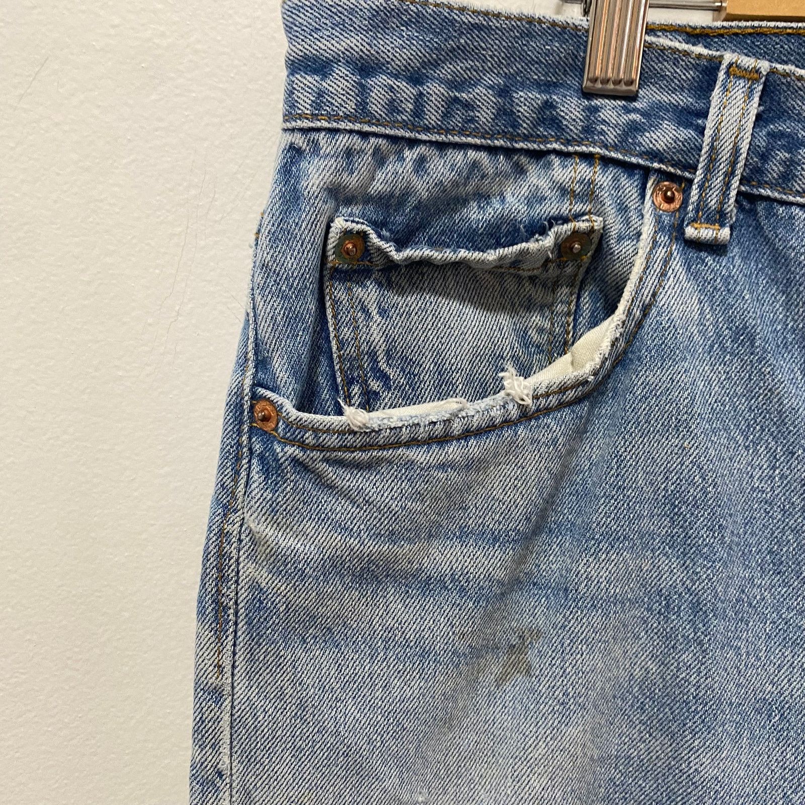 Levi's × Vintage Vintage Levi's 501 Button Fly Denim Jeans Size US 32 / EU 48 - 9 Thumbnail