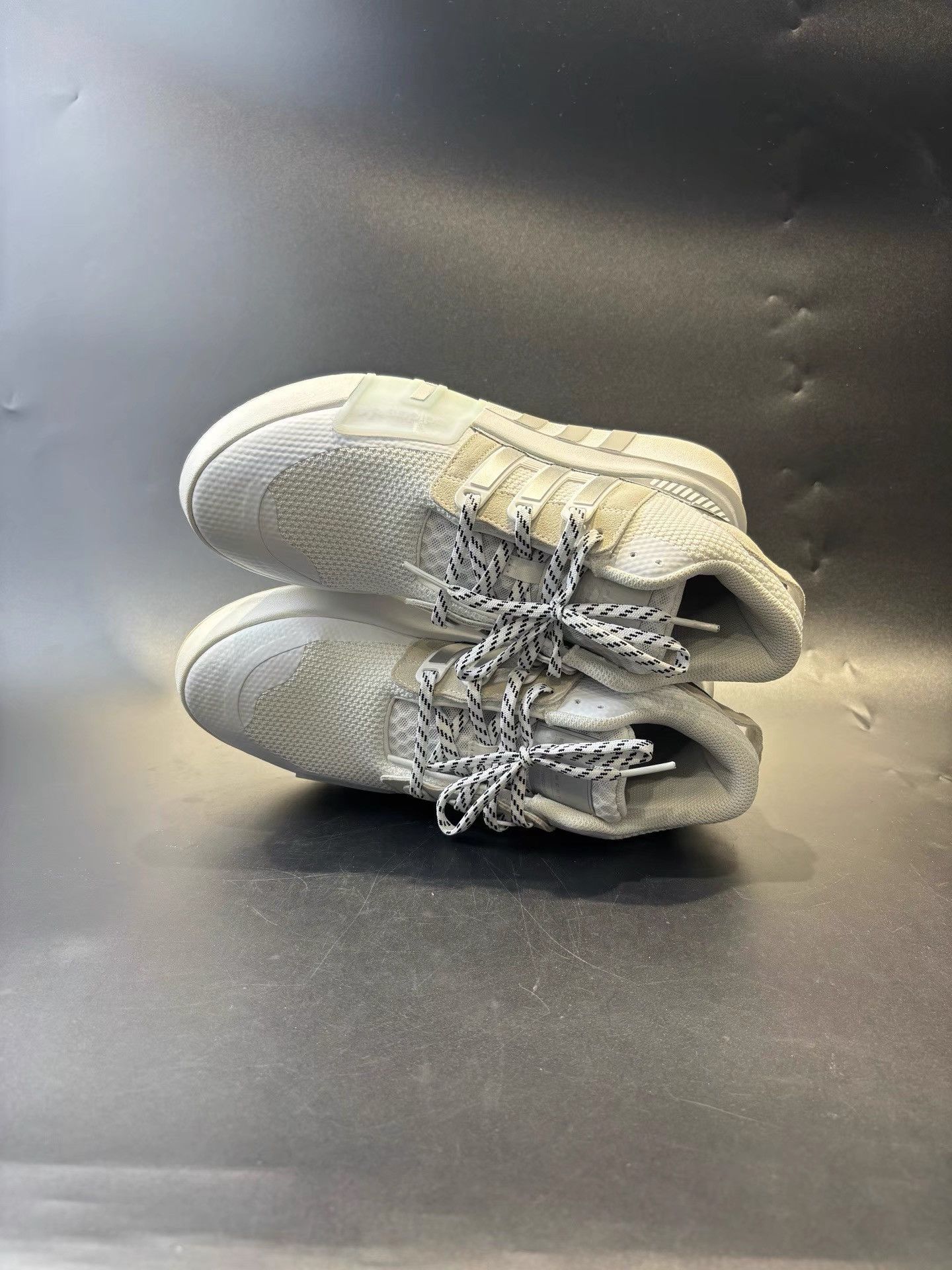 Adidas Adidas White Comfortable Versatile Running Shoes K36 Size US 9 / EU 42 - 5 Thumbnail