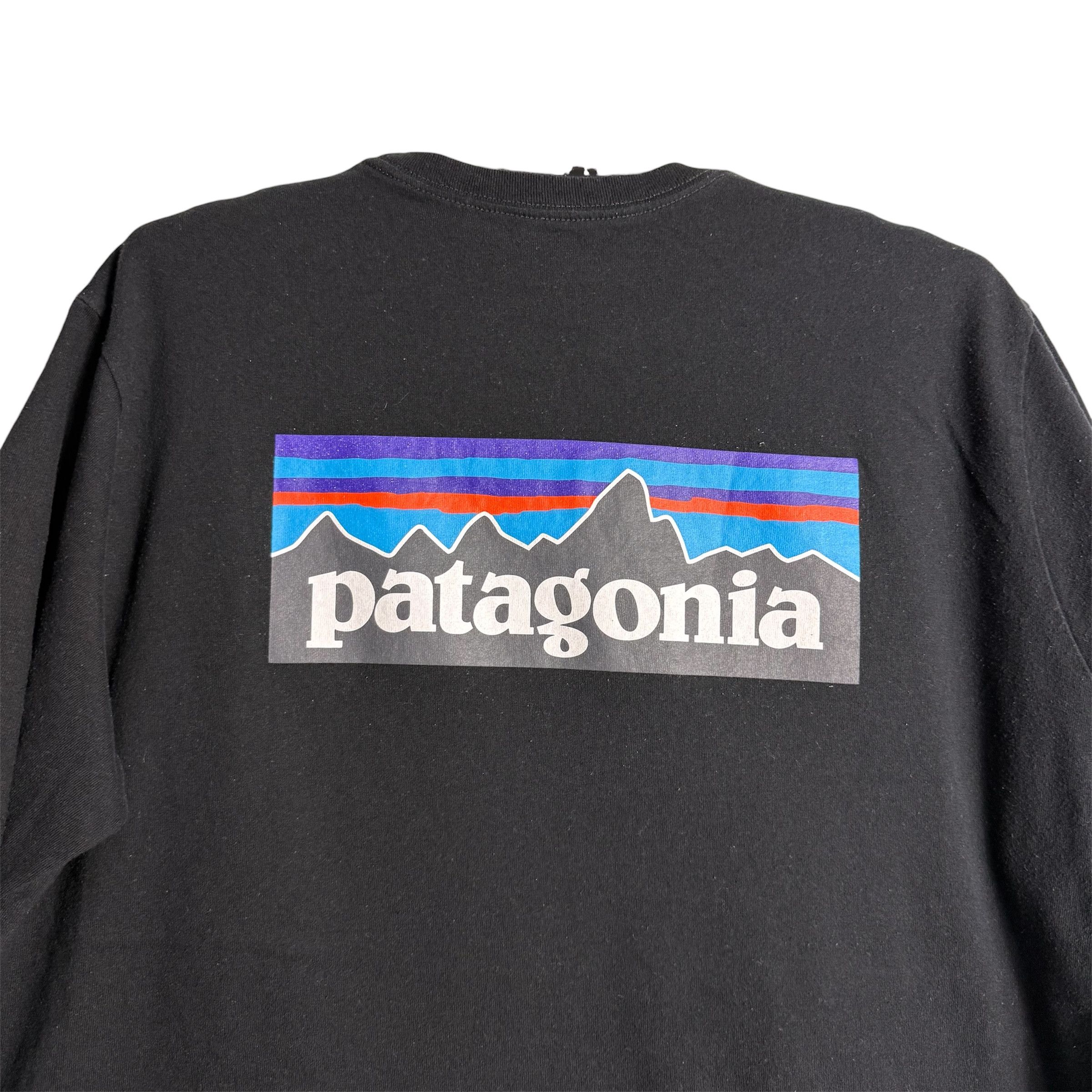 Patagonia 🔥RARE🔥Patagonia Big Logo Regular Fit Single Pocket T-shirt Size US L / EU 52-54 / 3 - 2 Thumbnail