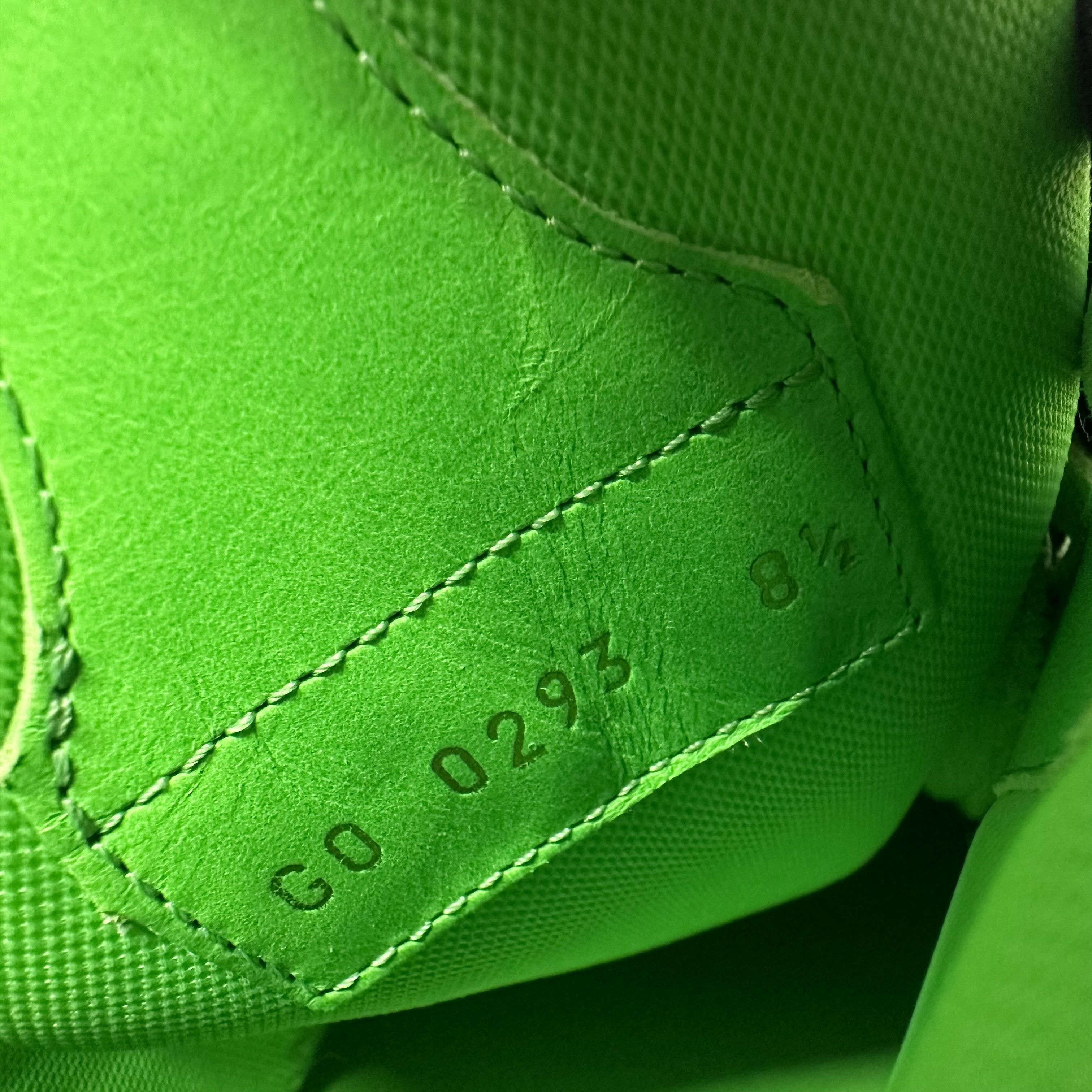 Louis Vuitton Louis Vuitton Skate US9.5 LV Trainer Mens green trainer Size US 9.5 / EU 42-43 - 10 Thumbnail