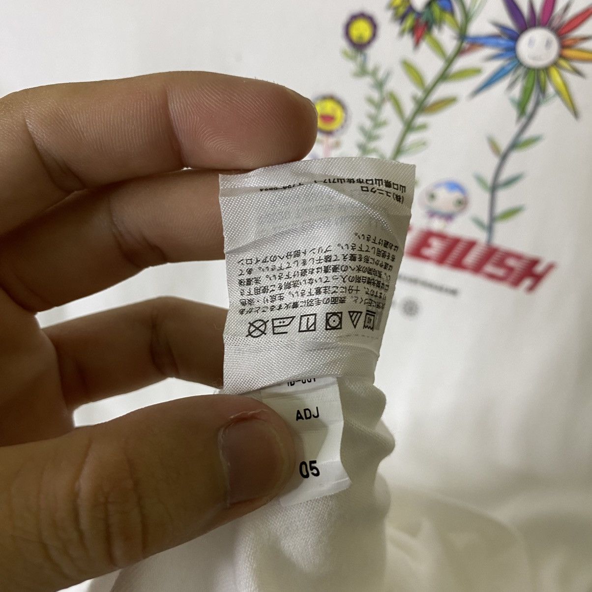 Takashi Murakami Takashi Murakami x Billie Eilish For Uniqlo Collaboration T Size US S / EU 44-46 / 1 - 5 Thumbnail