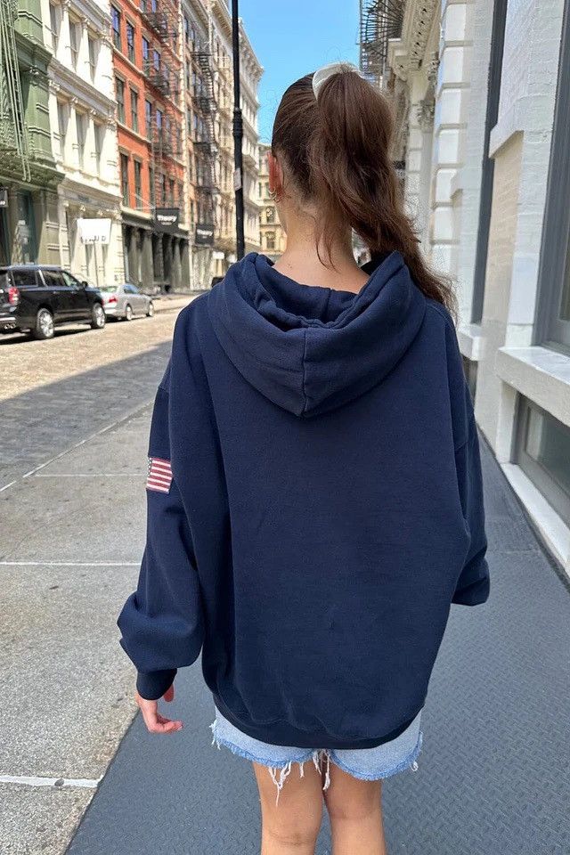 Brandy Melville Brandy Melville: New York hoodie Size XL / US 12-14 / IT 48-50 - 2 Thumbnail