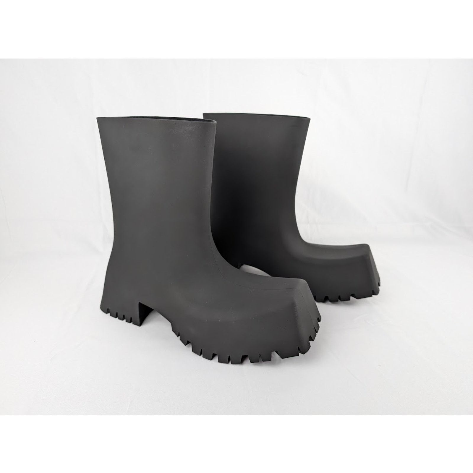 Balenciaga o1rshd1 Trooper Rubber Bootie in Black Size US 10 / EU 43 - 7 Thumbnail