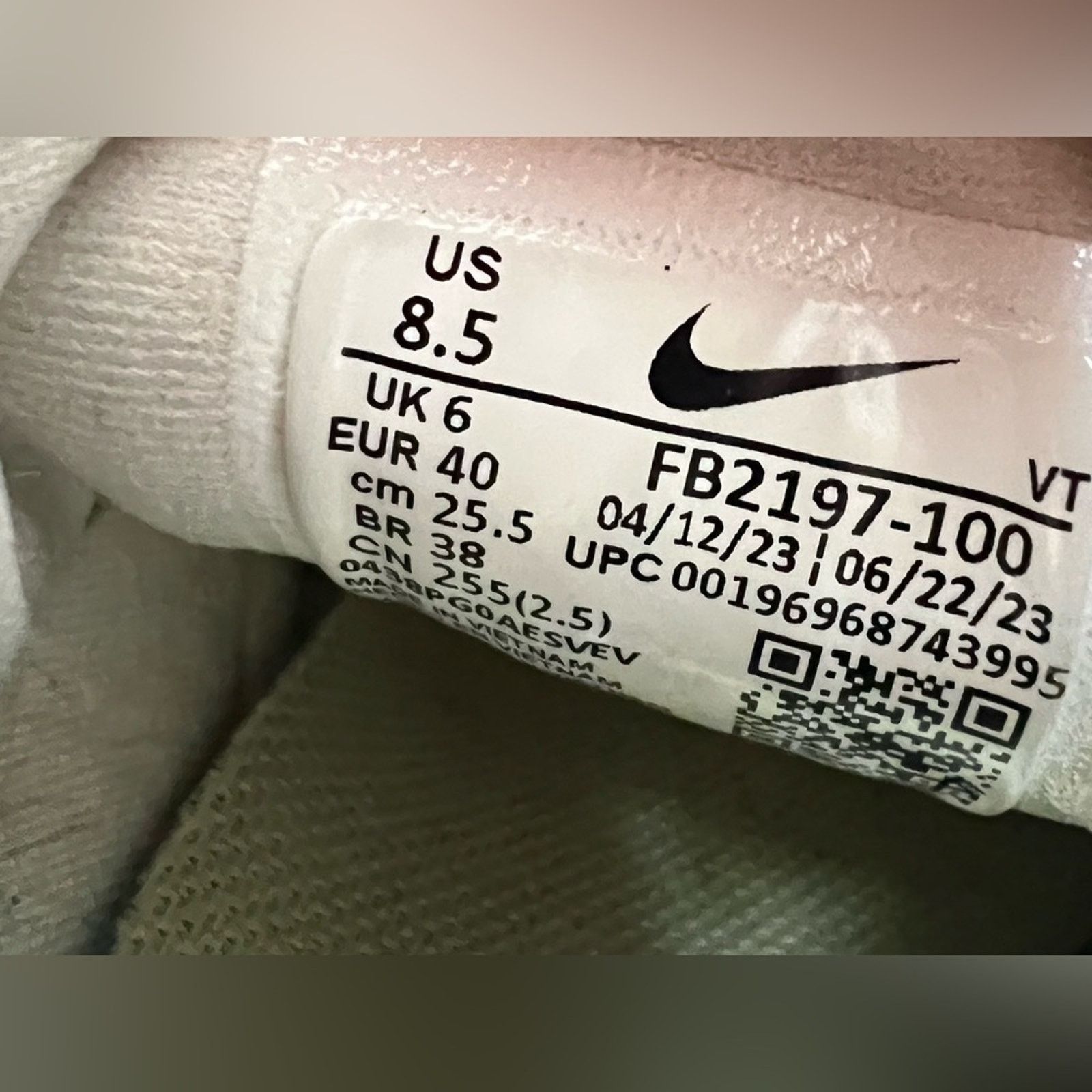Nike Nike ReactX Infinity Run 4 GTX GORE TEX Pale Ivory Size 8.5 Size US 8.5 / IT 38.5 - 10 Thumbnail