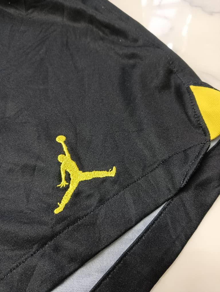 Jordan Brand Jordan Nike PSG soccer short pants Size US 32 / EU 48 - 2 Thumbnail