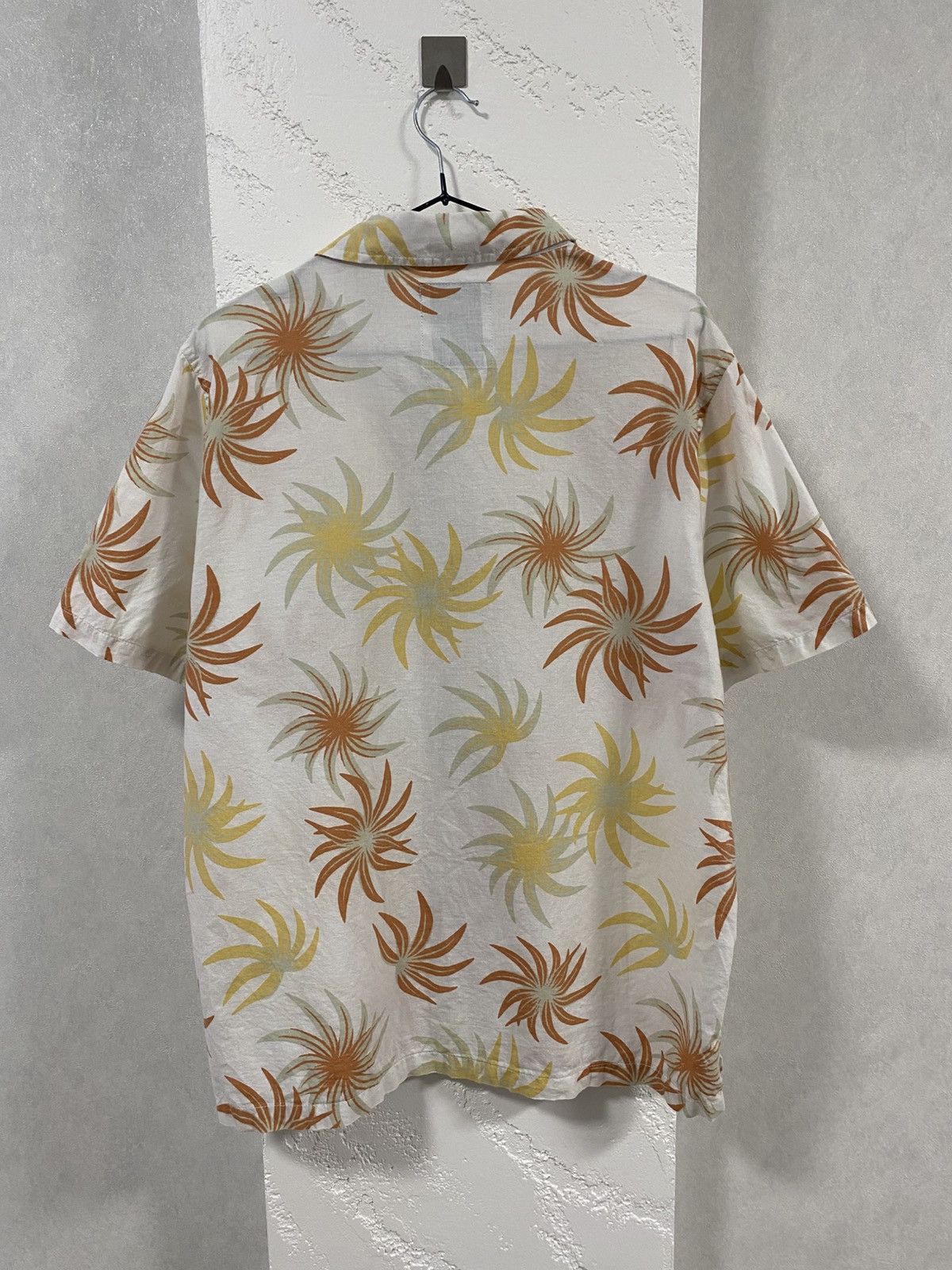 Percival Percival Linen Blend Hawaiian Style Floral Print Shirt Sz: M Size US M / EU 48-50 / 2 - 7 Thumbnail