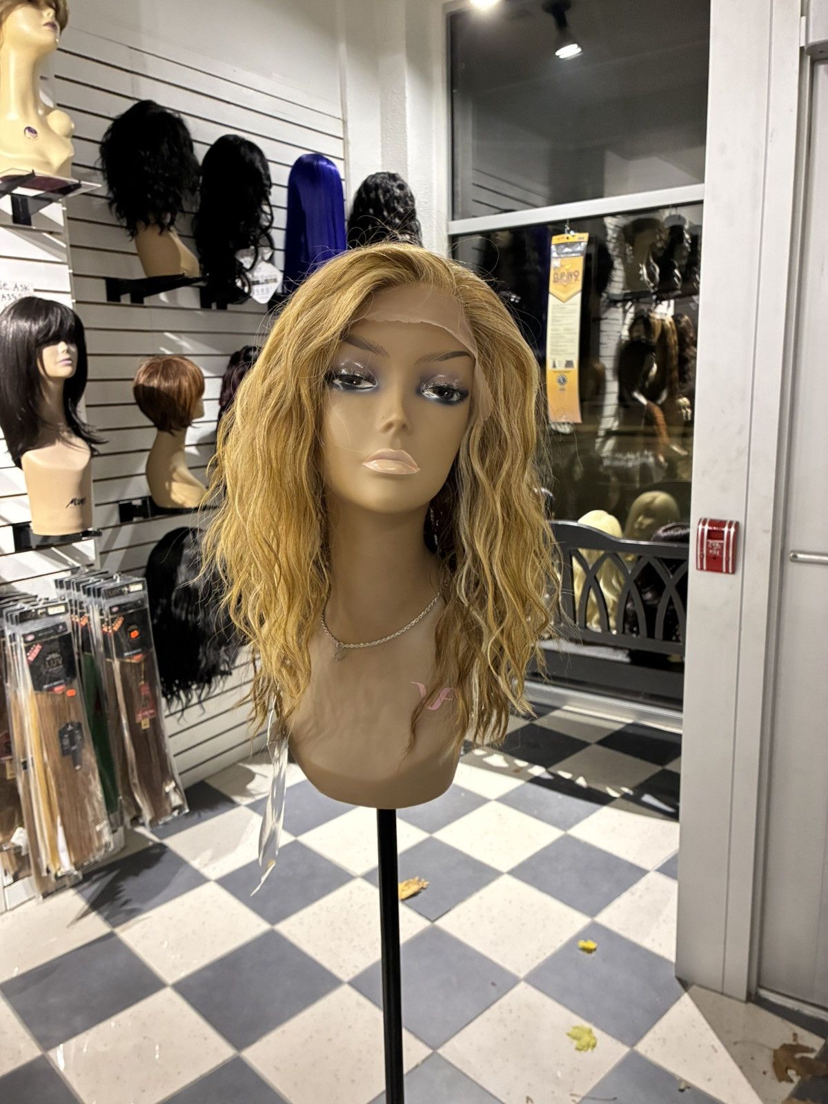 Other Tess wigs Size ONE SIZE - 5 Thumbnail