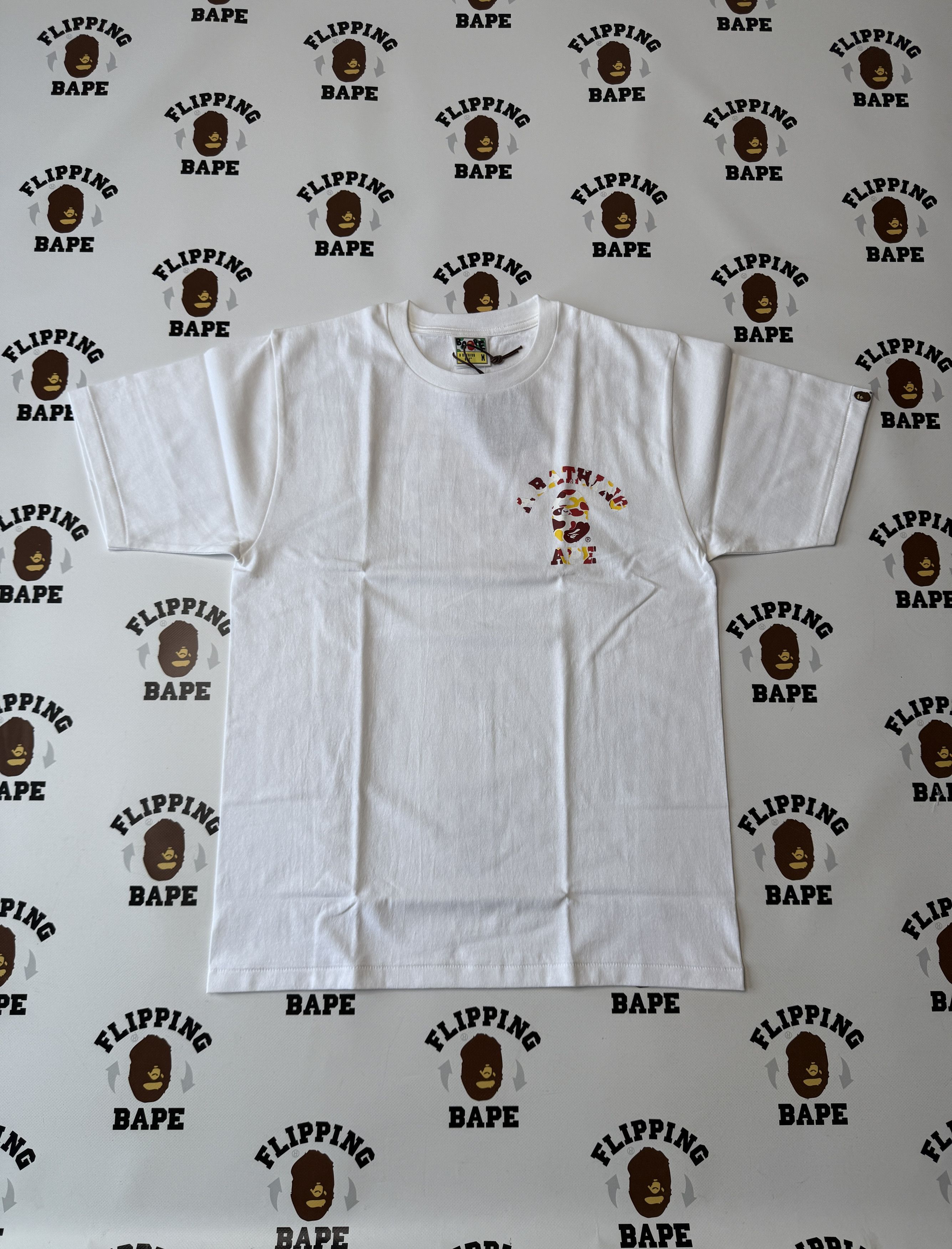 Bape BAPE STORE BEIJING NYC LOGO TEE Size US M / EU 48-50 / 2 - 1 Thumbnail