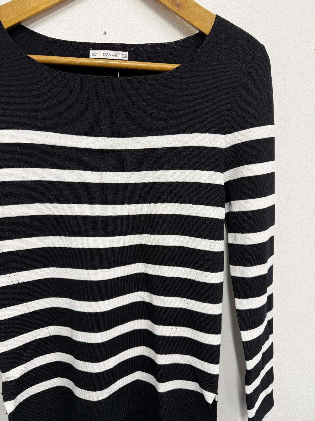 Zara Zara Black and White Knit Striped Long Sleeve Sweater Size M / US 6-8 / IT 42-44 - 3 Thumbnail