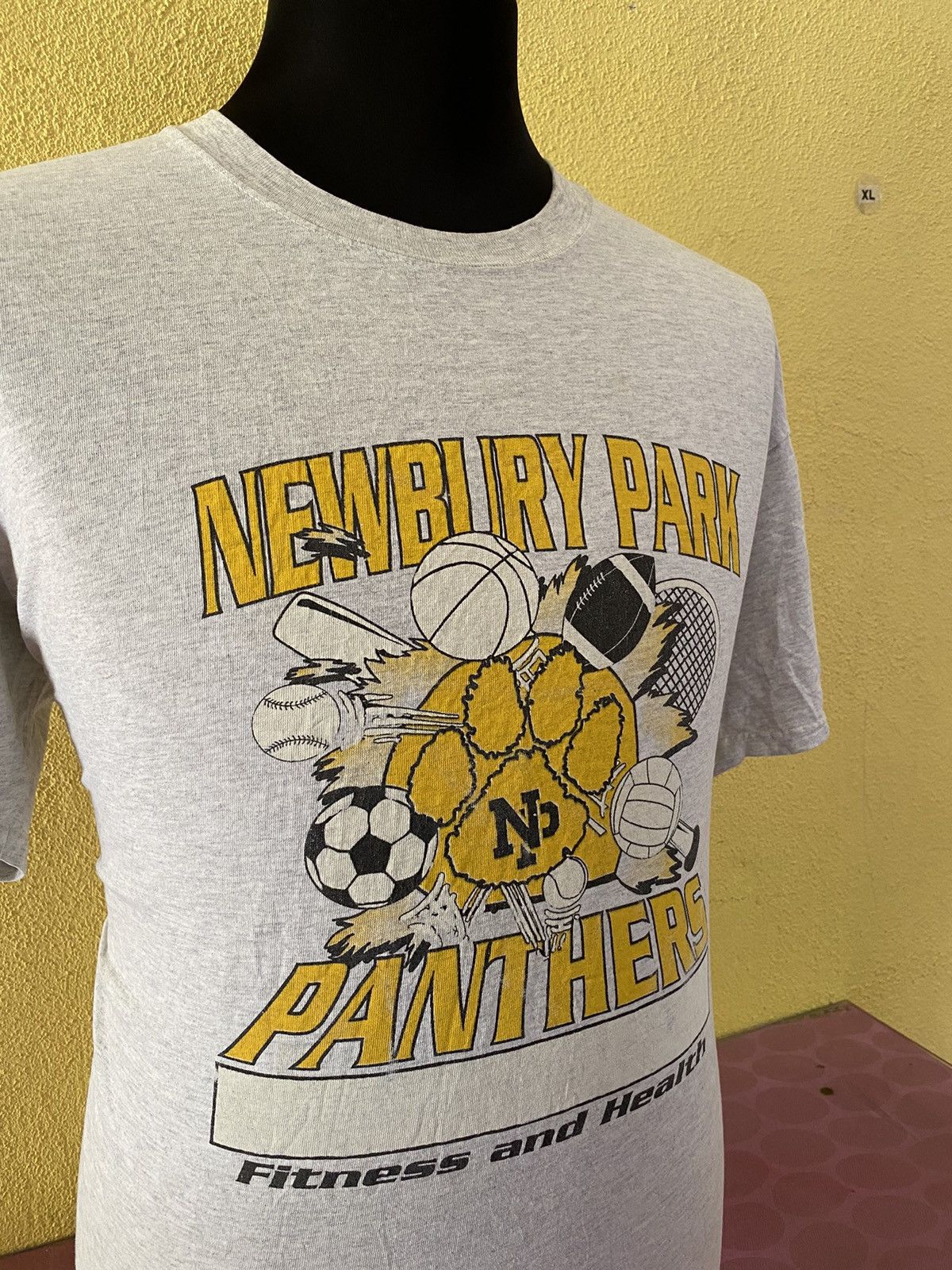 Vintage Newbury Park Vintage Tshirt Size US L / EU 52-54 / 3 - 4 Thumbnail