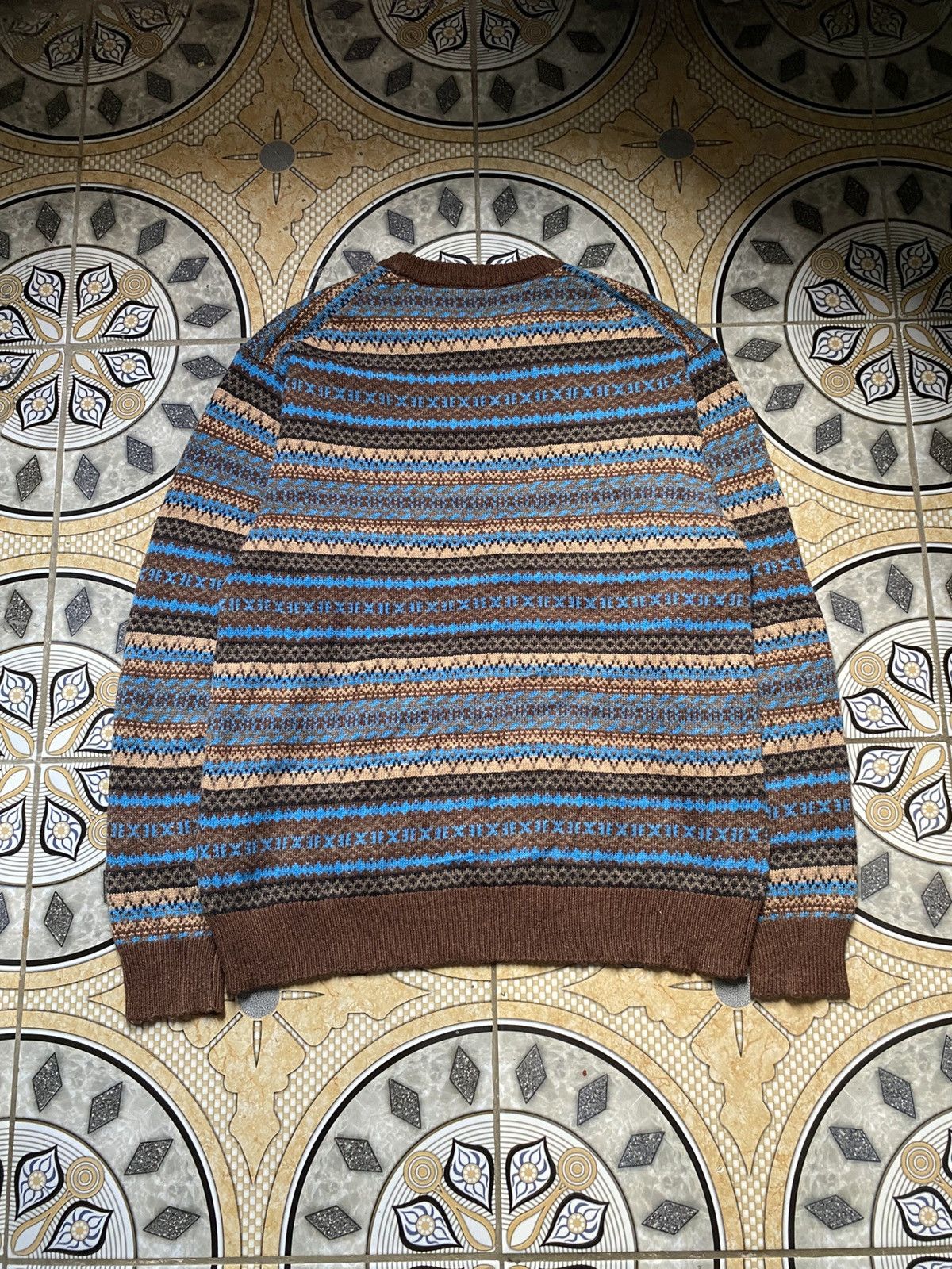 GU Vintage 90's GU Japan Fair Isle Knit Winter Streetwear. Size US M / EU 48-50 / 2 - 4 Thumbnail