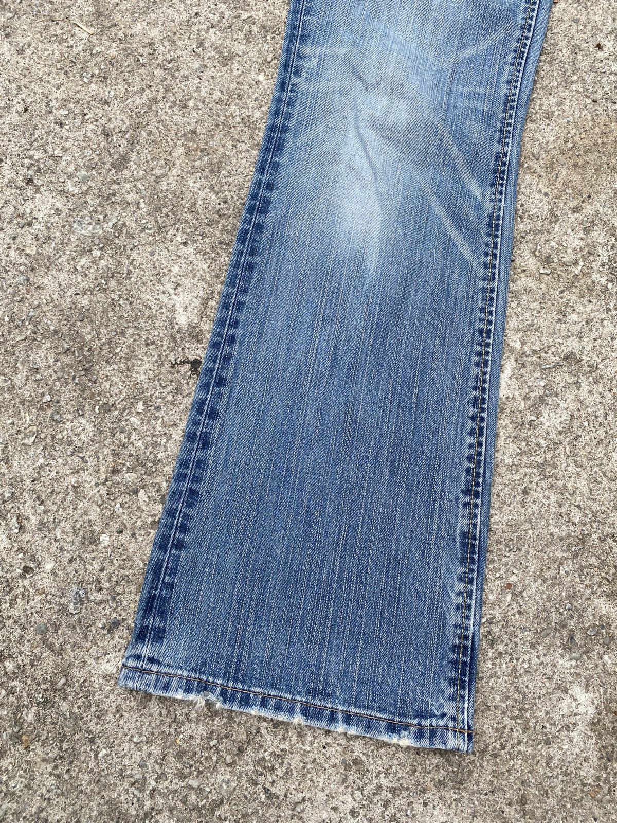 If Six Was Nine × Tornado Mart × Wrangler 2000s - Wrangler Blue Washed Flare Jeans Size US 31 - 6 Thumbnail