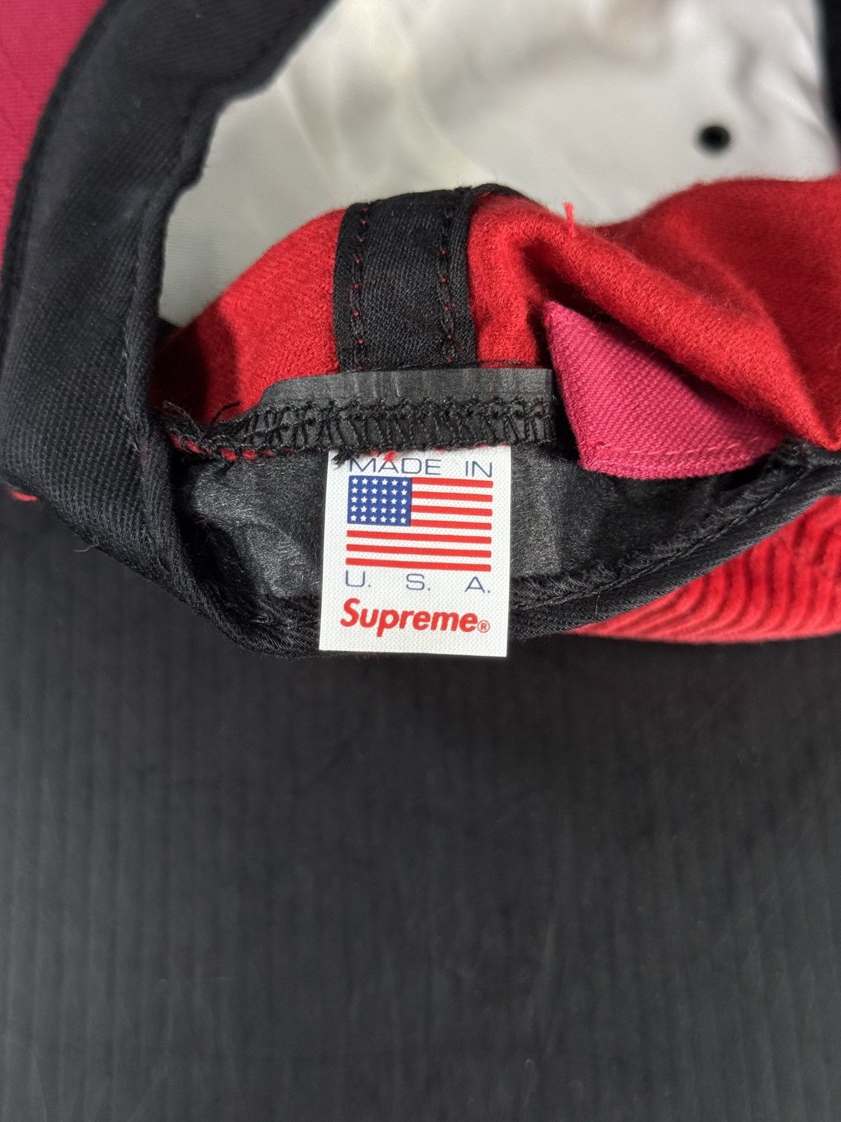 Supreme SUPREME FW16 CORDUROY CLASSIC LOGO 6 PANEL RED HAT BRAND NEW Size ONE SIZE - 7 Thumbnail