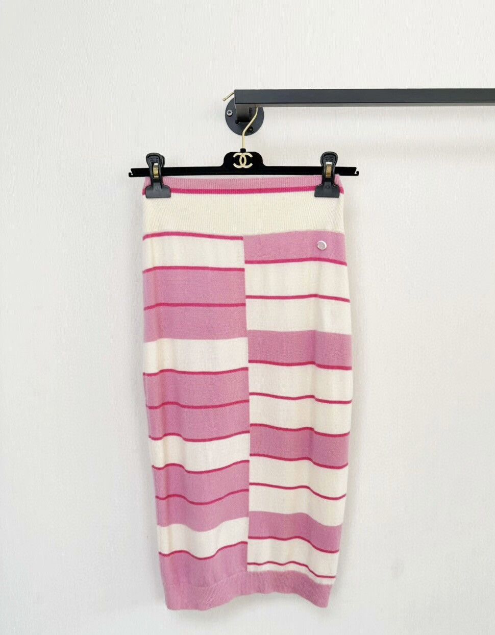 Chanel Chanel knitted skirt Size 36" / US 14 / IT 50 - 1 Thumbnail