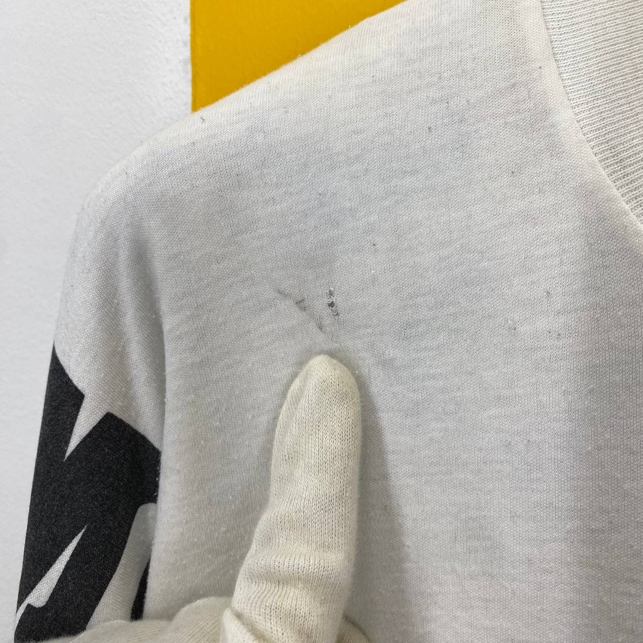 Mickey Mouse Vintage MICKEY MOUSE Rare Design Sweatshirt #2180/20 Size US M / EU 48-50 / 2 - 4 Thumbnail