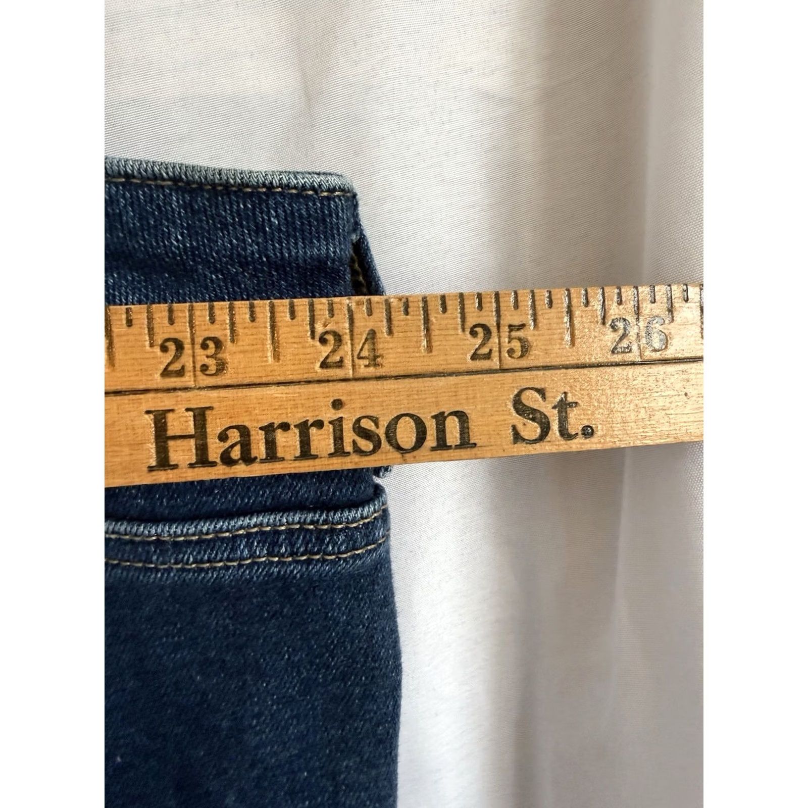 Vintage Lane Bryant Mid Rise Boyfriend Capri Flex Magic Waistband Size 26 Med Wash Jeans Women Size ONE SIZE - 4 Thumbnail