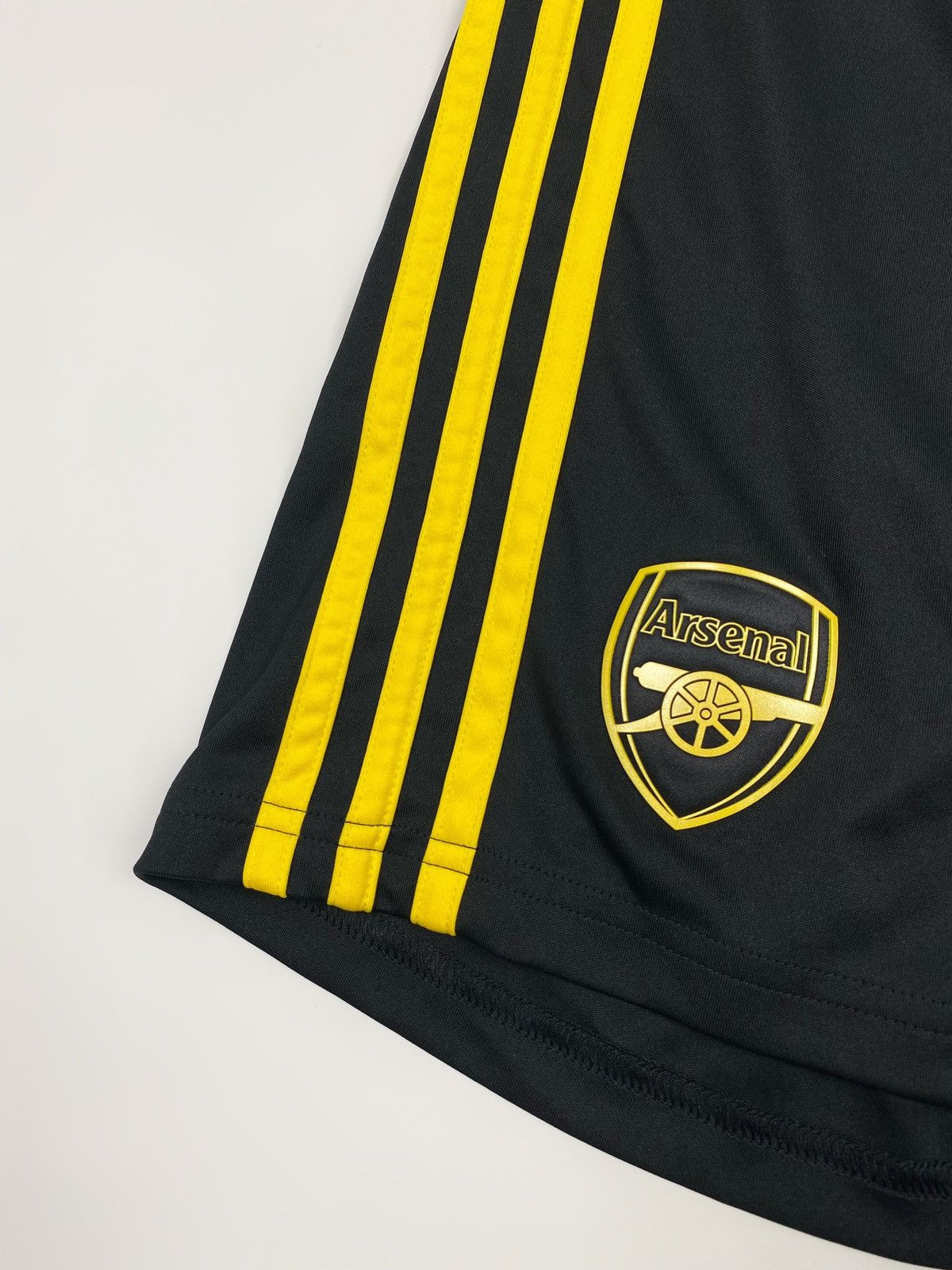 Adidas Season 2019/20 Adidas Arsenal FC Soccer Football Shorts Size US 34 / EU 50 - 2 Thumbnail
