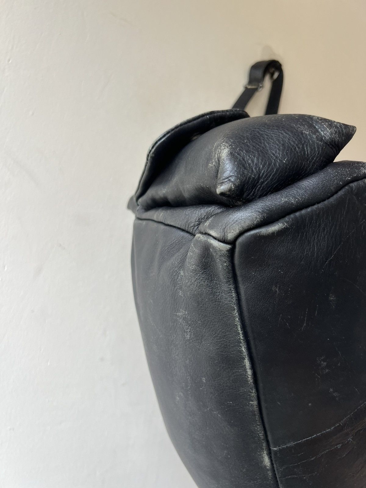 Leather Vintage ROSSI Florence Italy Faded Patina Cargo Sling Bag Size ONE SIZE - 19 Thumbnail