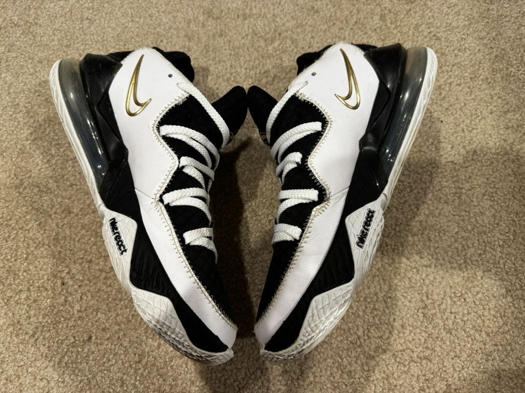 Nike 2020 Lebron 17 Low White / Metallic Gold / Black Size US 9.5 / EU 42-43 - 7 Thumbnail
