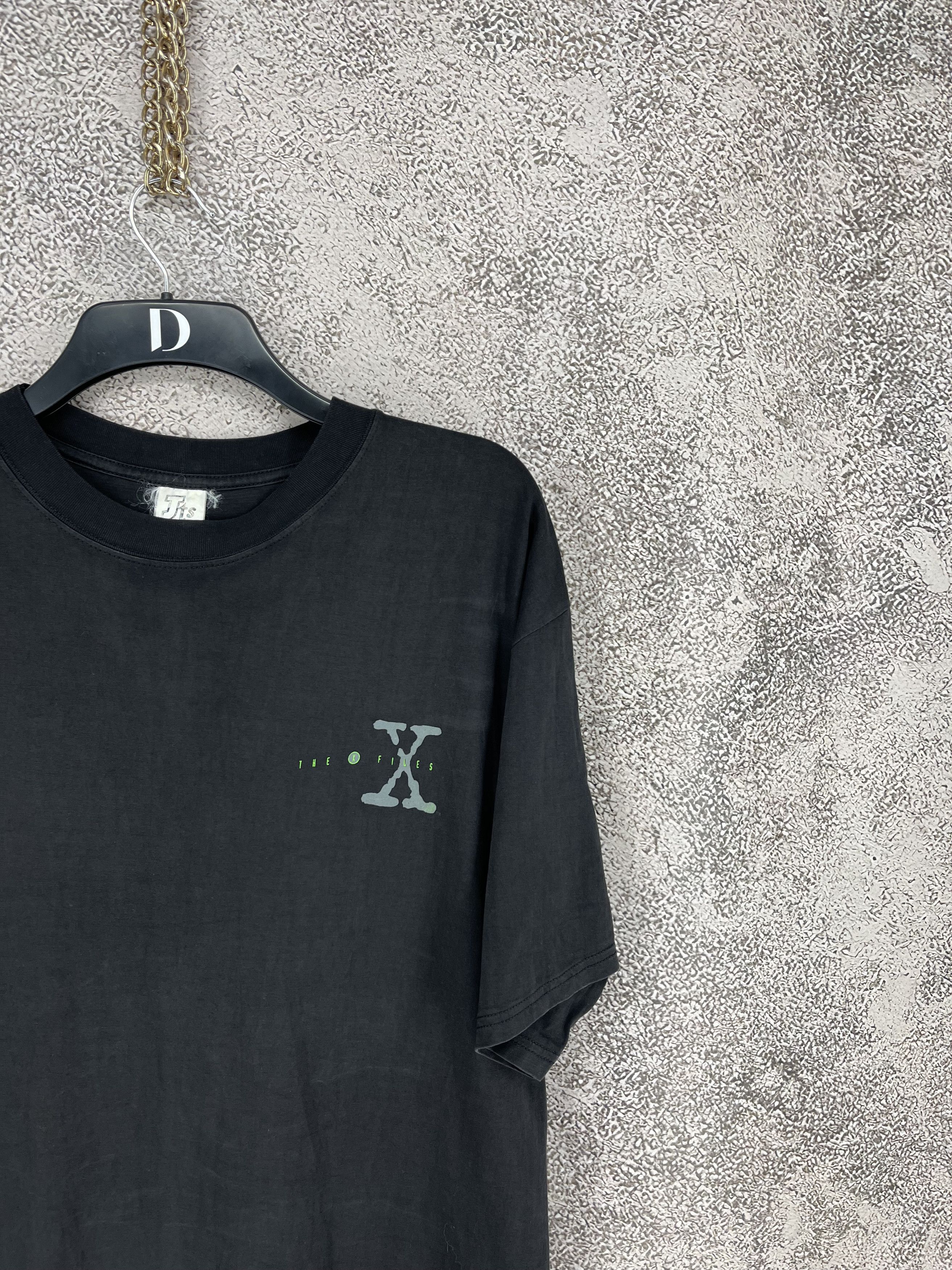 Vintage 1994 Vintage X Files 'The Truth is Out There' Single Stitch Size US L / EU 52-54 / 3 - 5 Thumbnail