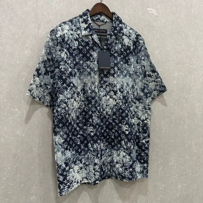 Louis Vuitton Louis Vuitton Tapestry denim short sleeve shirt Size US M / EU 48-50 / 2 - 3 Thumbnail