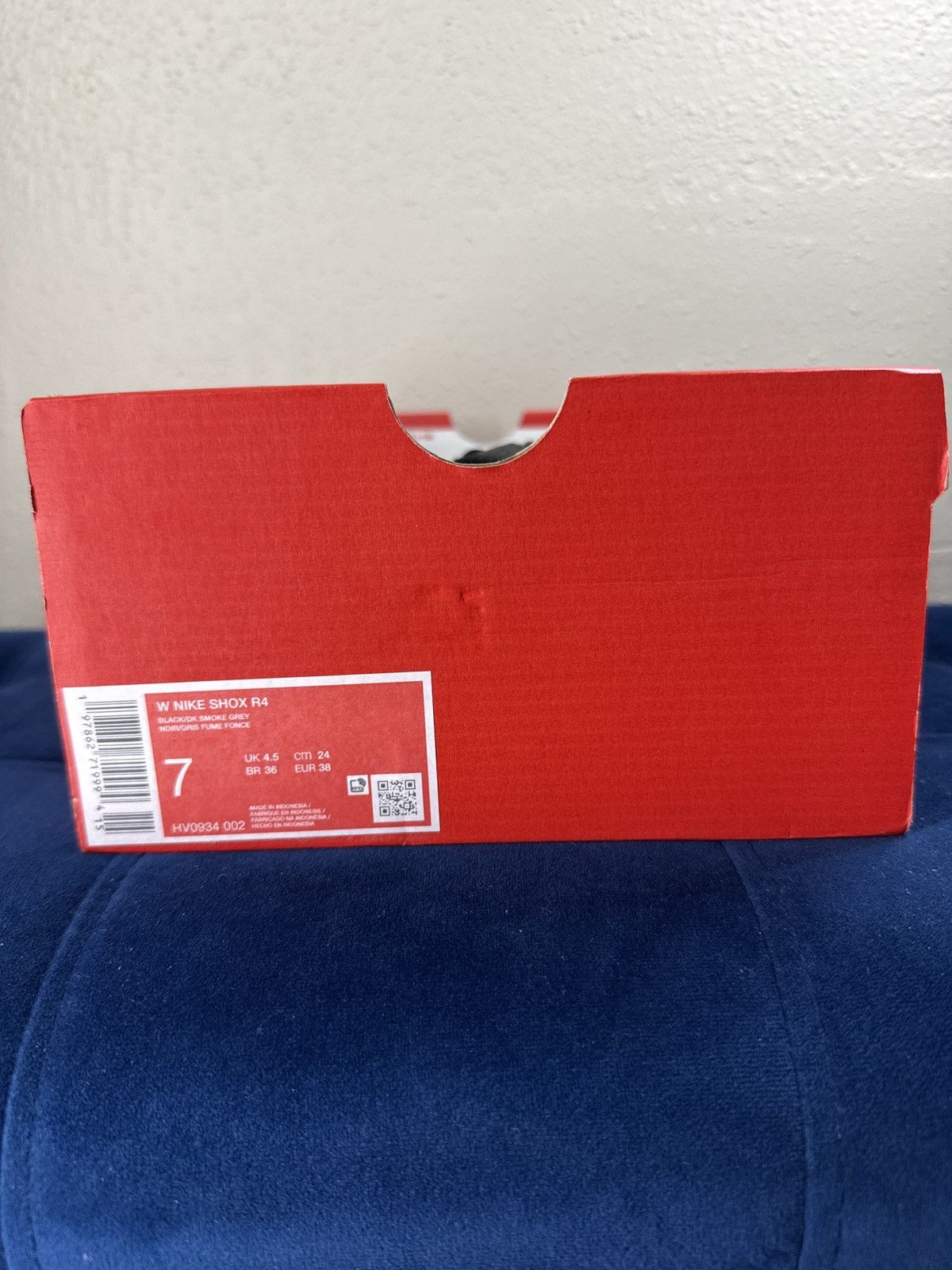 Nike W Nike Shox R4 Size US 7 / IT 37 - 2 Thumbnail