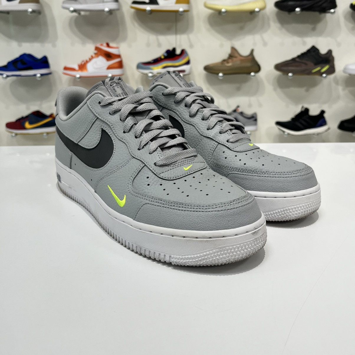 Nike Nike Air Force 1 LV8 Light Smoke Grey Size US 12 / EU 45 - 6 Thumbnail