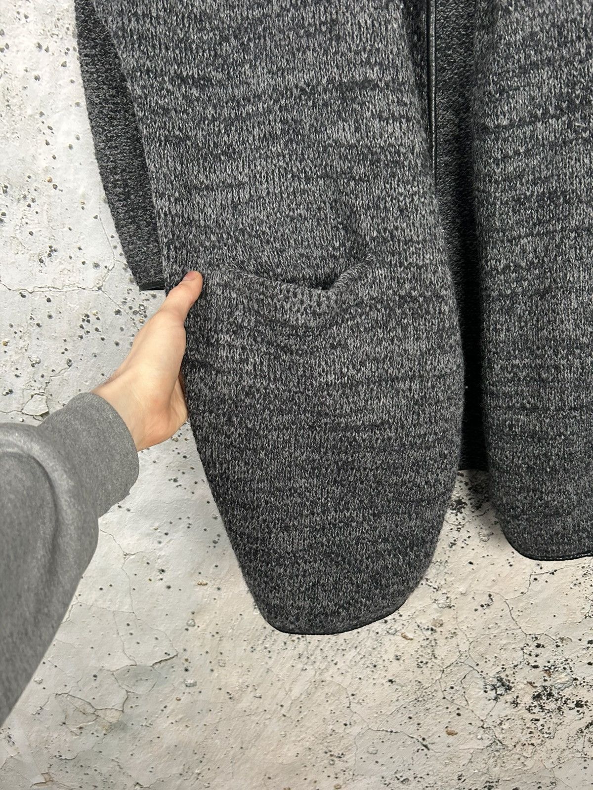 Cos COS Lambs Wool Avantgarde Cardigan Designer Streetwear Size US XS / EU 42 / 0 - 4 Thumbnail