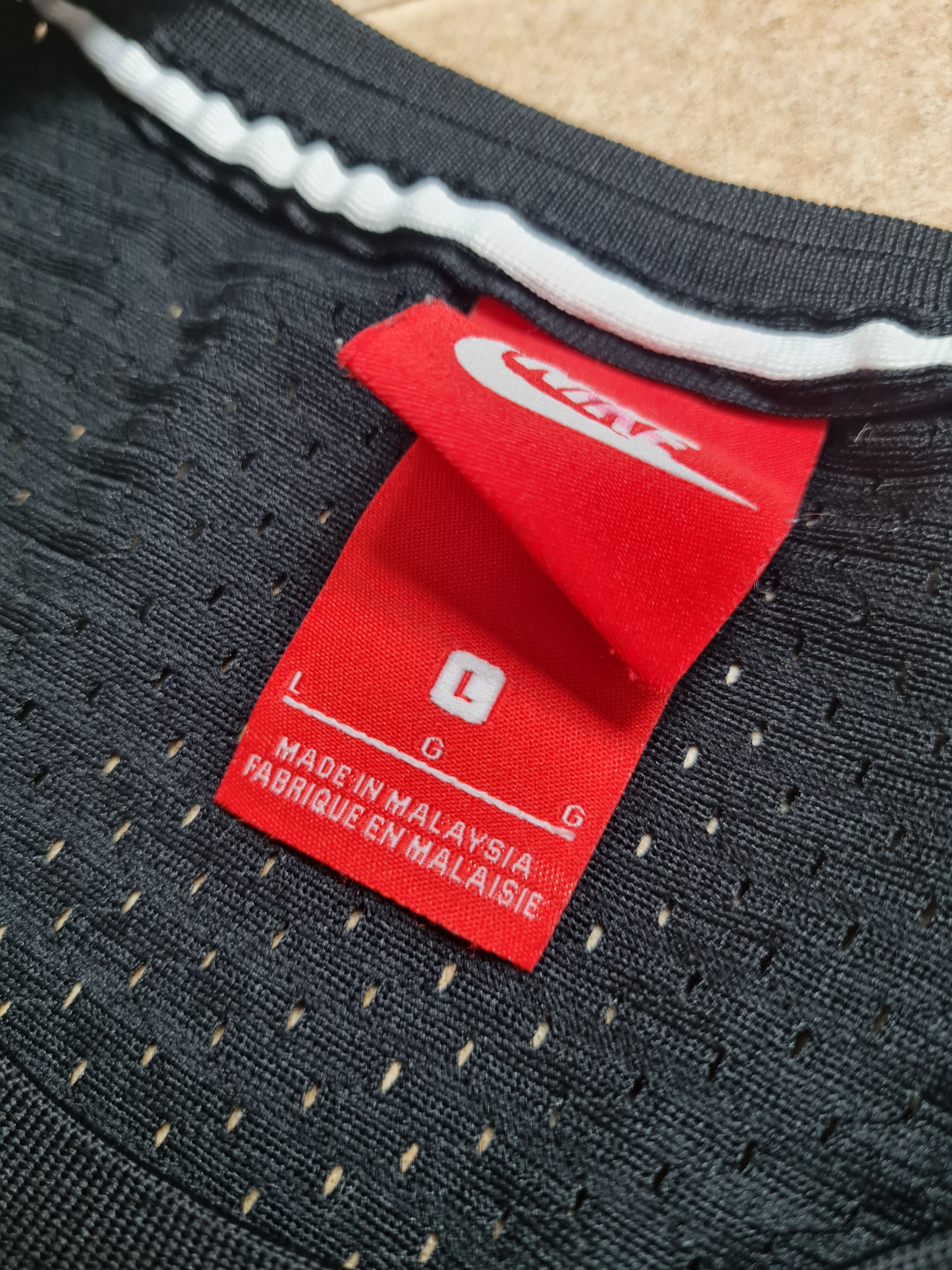 Nike Nike Air Long Sleeve Crew Mesh Shirt Max Black Grey T-shirt Size US L / EU 52-54 / 3 - 7 Thumbnail