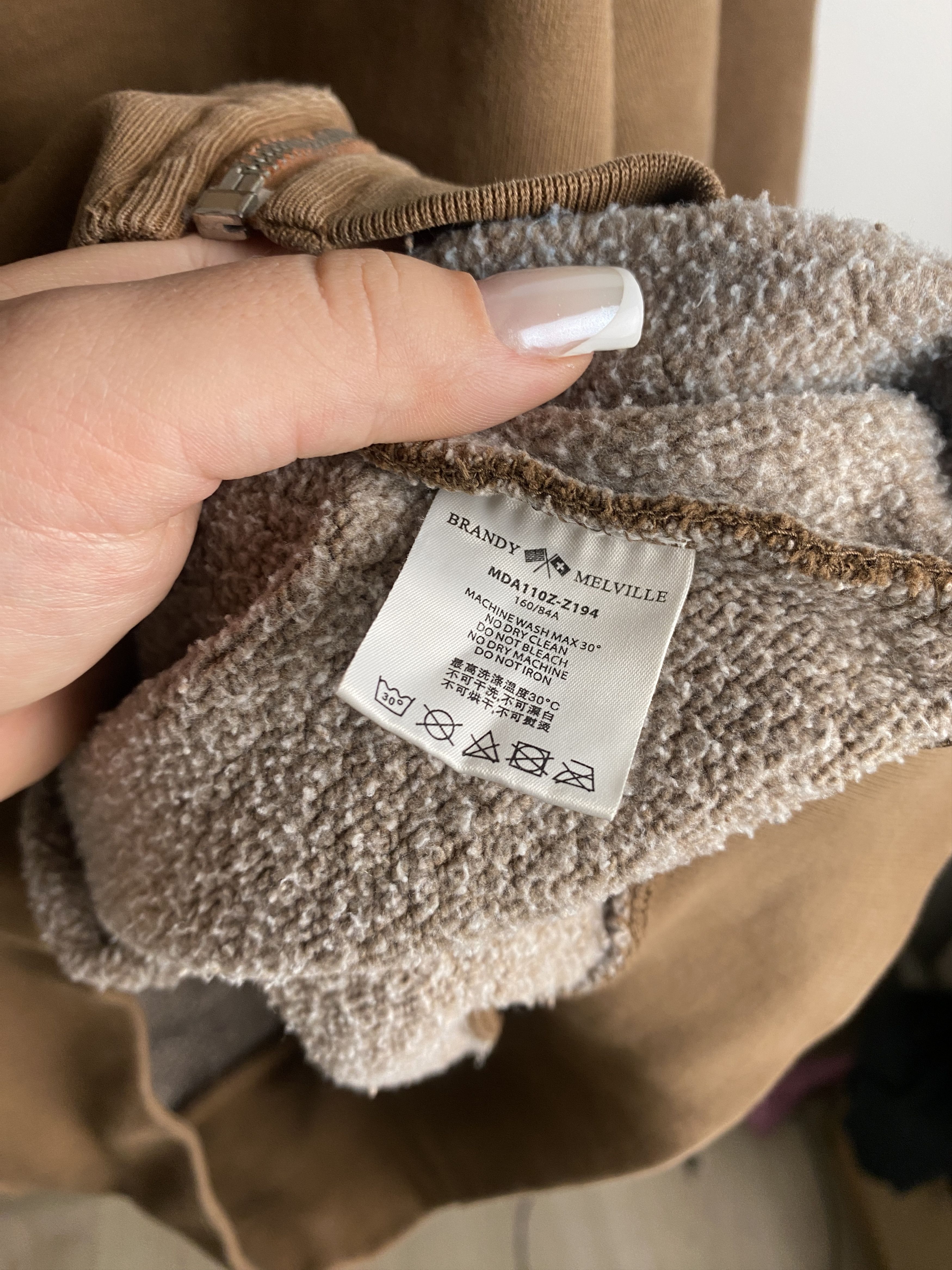 Other Brandy Melville oversized thick heavyweight zip-up hoodie Size US XL / EU 56 / 4 - 4 Thumbnail