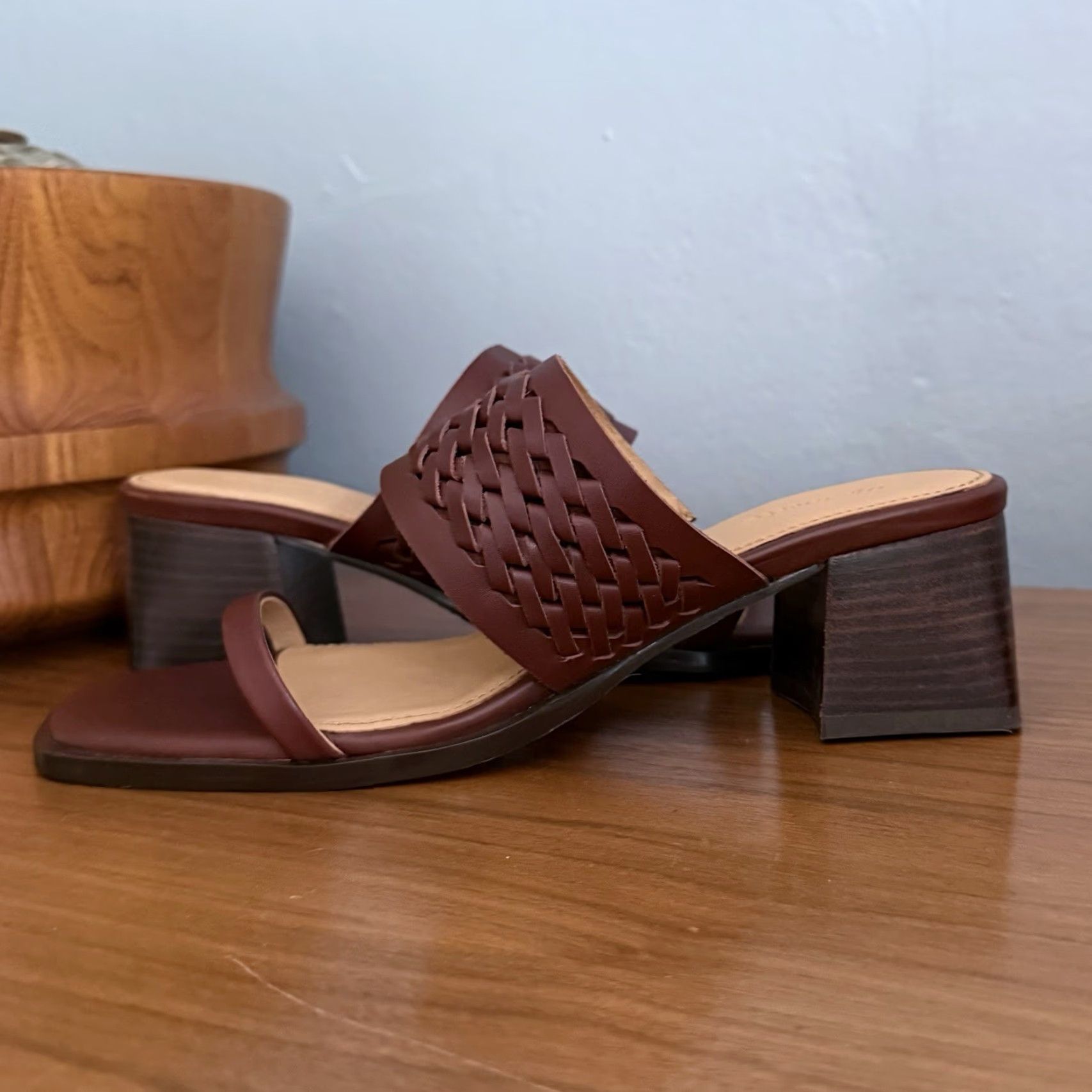 Madewell Madewell Roni Keira Woven Block Heel Sandal In Apple Butter Size 6.5 Womens Heels Apple Butter Block Heel Leather Upper M Width Shoes Size US 7 / IT 37 - 2 Thumbnail