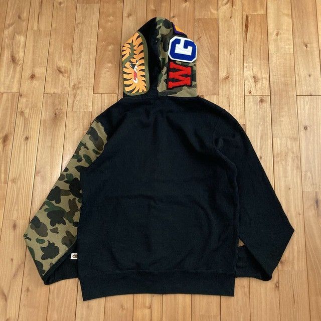 Bape BAPE 1st camo black shark full zip hoodie a bathing ape NIGO Size US L / EU 52-54 / 3 - 3 Thumbnail
