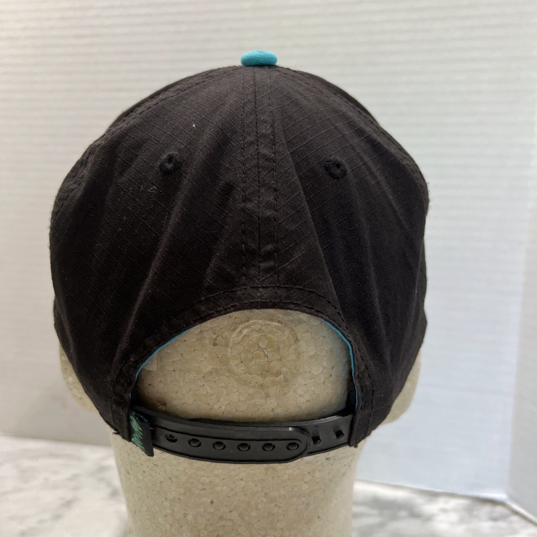Vintage VINTAGE Rick & Morty Snapback Baseball Hat Unisex Adults One Size Black Aqua Character Patch Size ONE SIZE - 4 Thumbnail