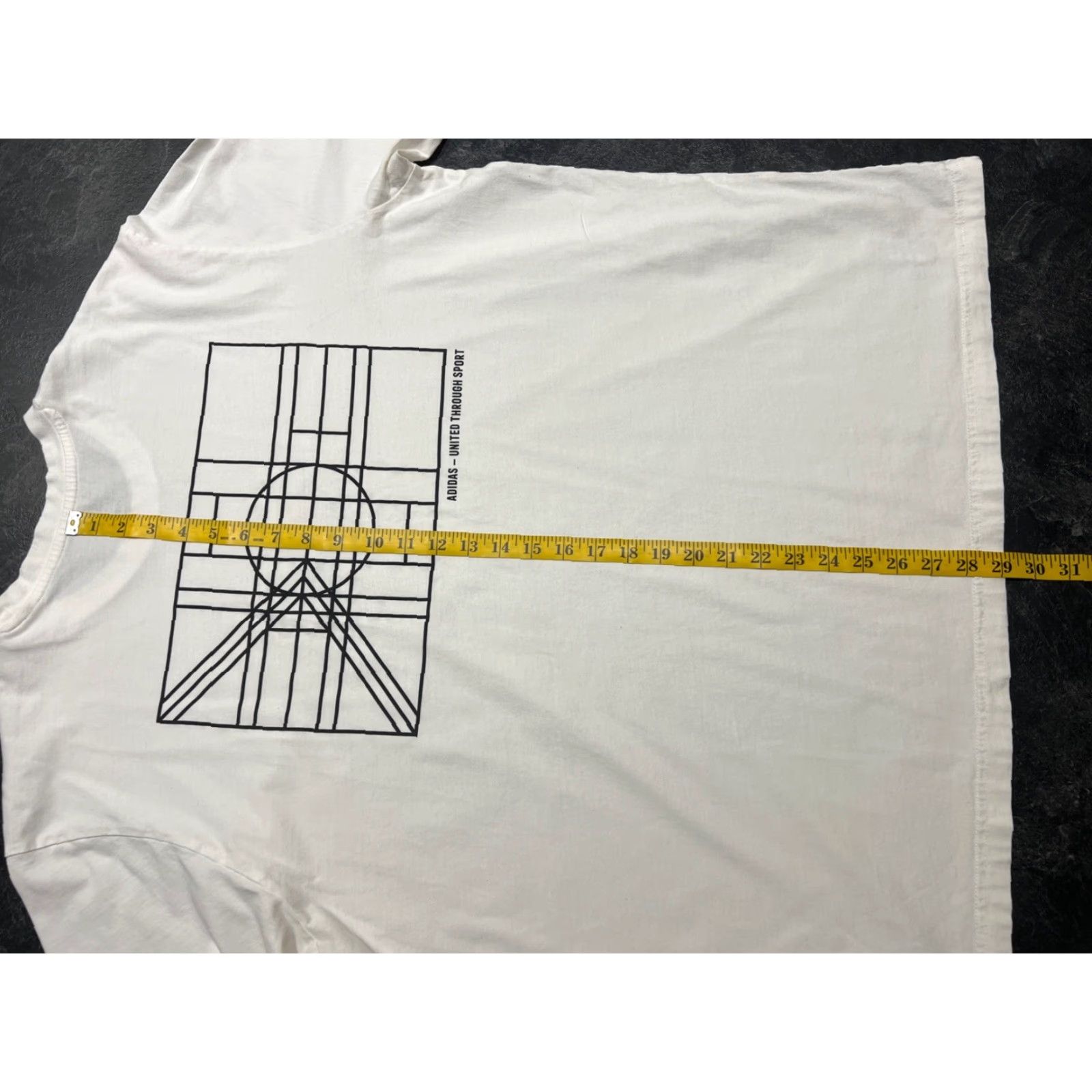 Adidas VINTAGE adidas T Shirt Mens 2XL White Graphic Print Logo Tee Shirt Adidas Performance Tee Mens 1990s Retro Flag Size US XXL / EU 58 / 5 - 7 Thumbnail