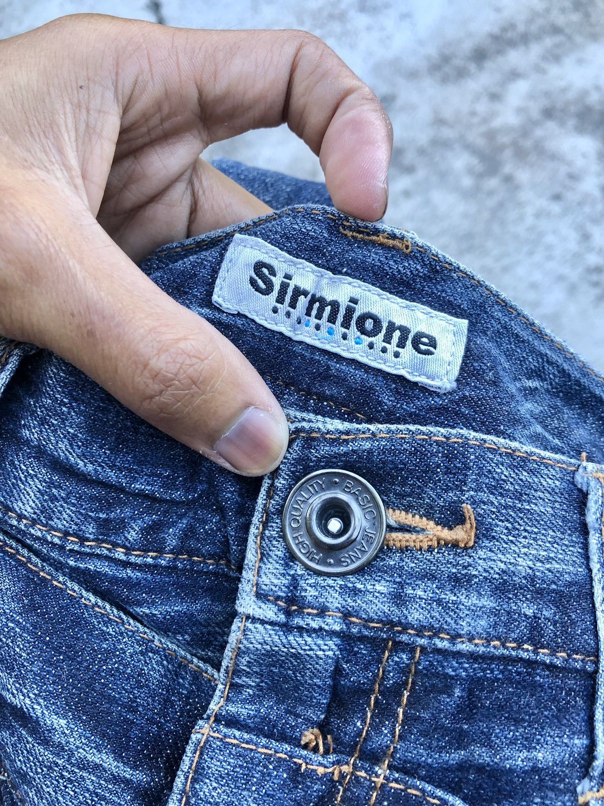 Japanese Brand DOUBLE WAIST WASHED BLUE SIRMIONE DENIM Size US 31 - 4 Thumbnail