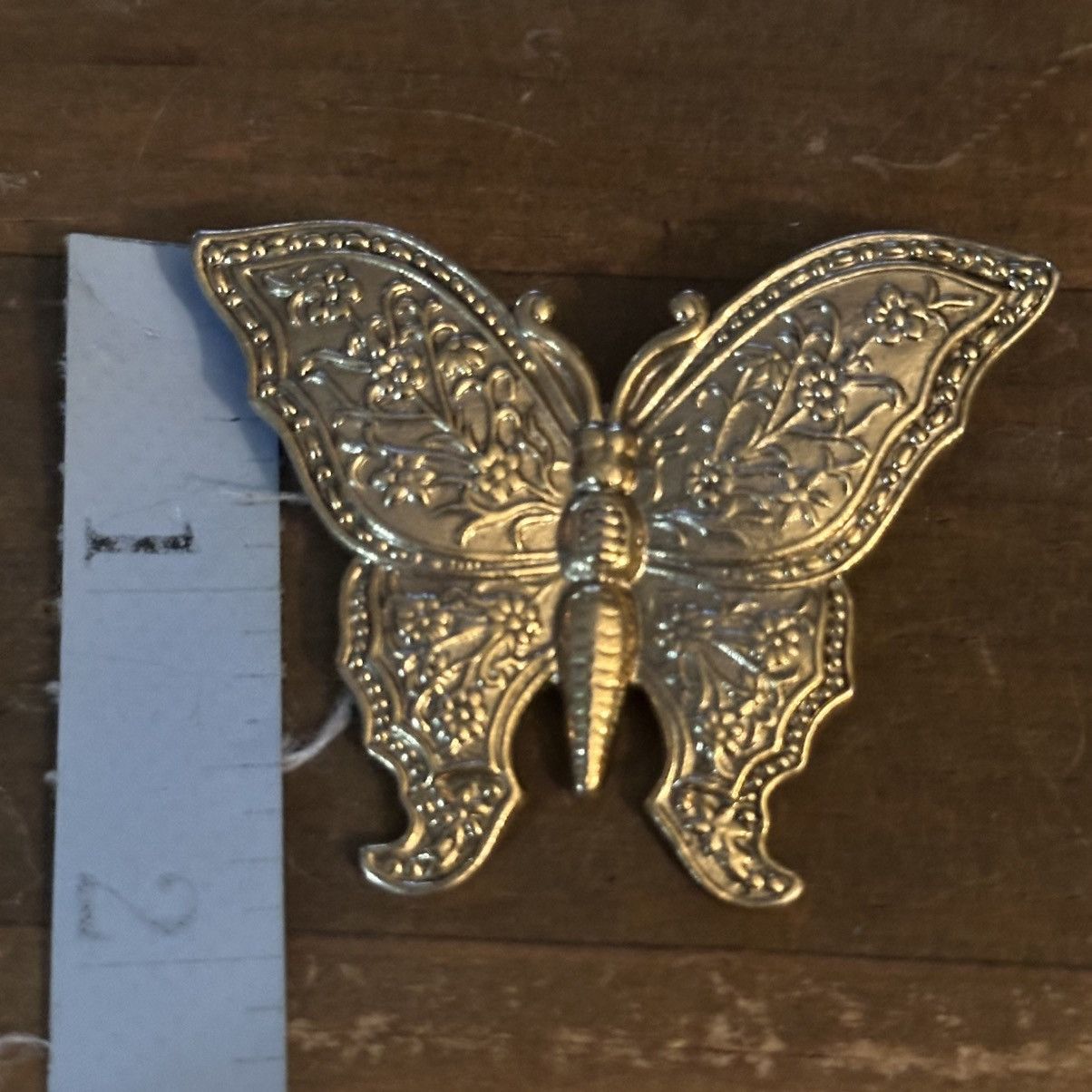 Vintage Vintage gold tone embossed butterfly brooch Size ONE SIZE - 2 Thumbnail