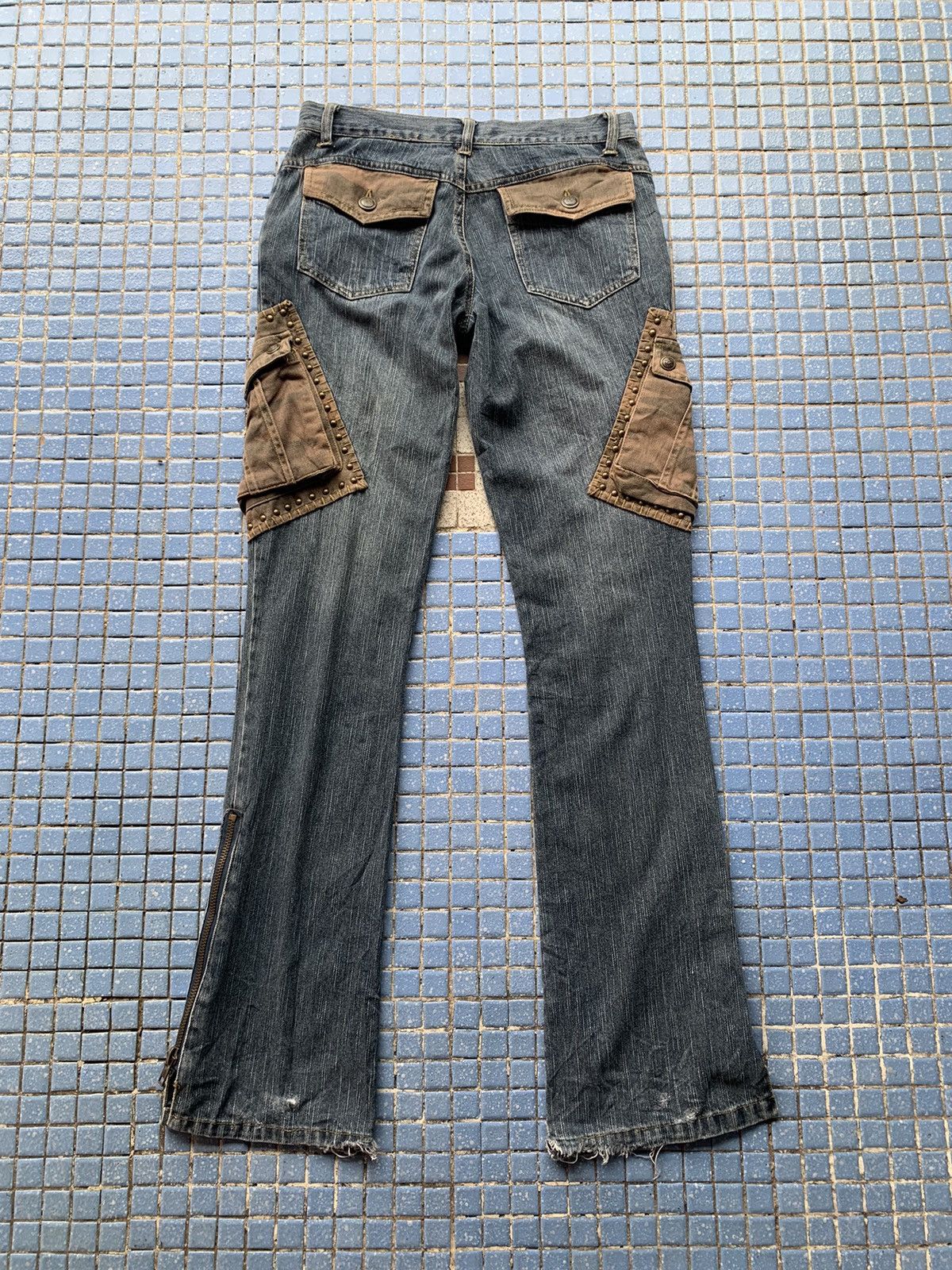 If Six Was Nine How hand jam studded camo distressed flared cargo pants Size US 31 - 11 Thumbnail
