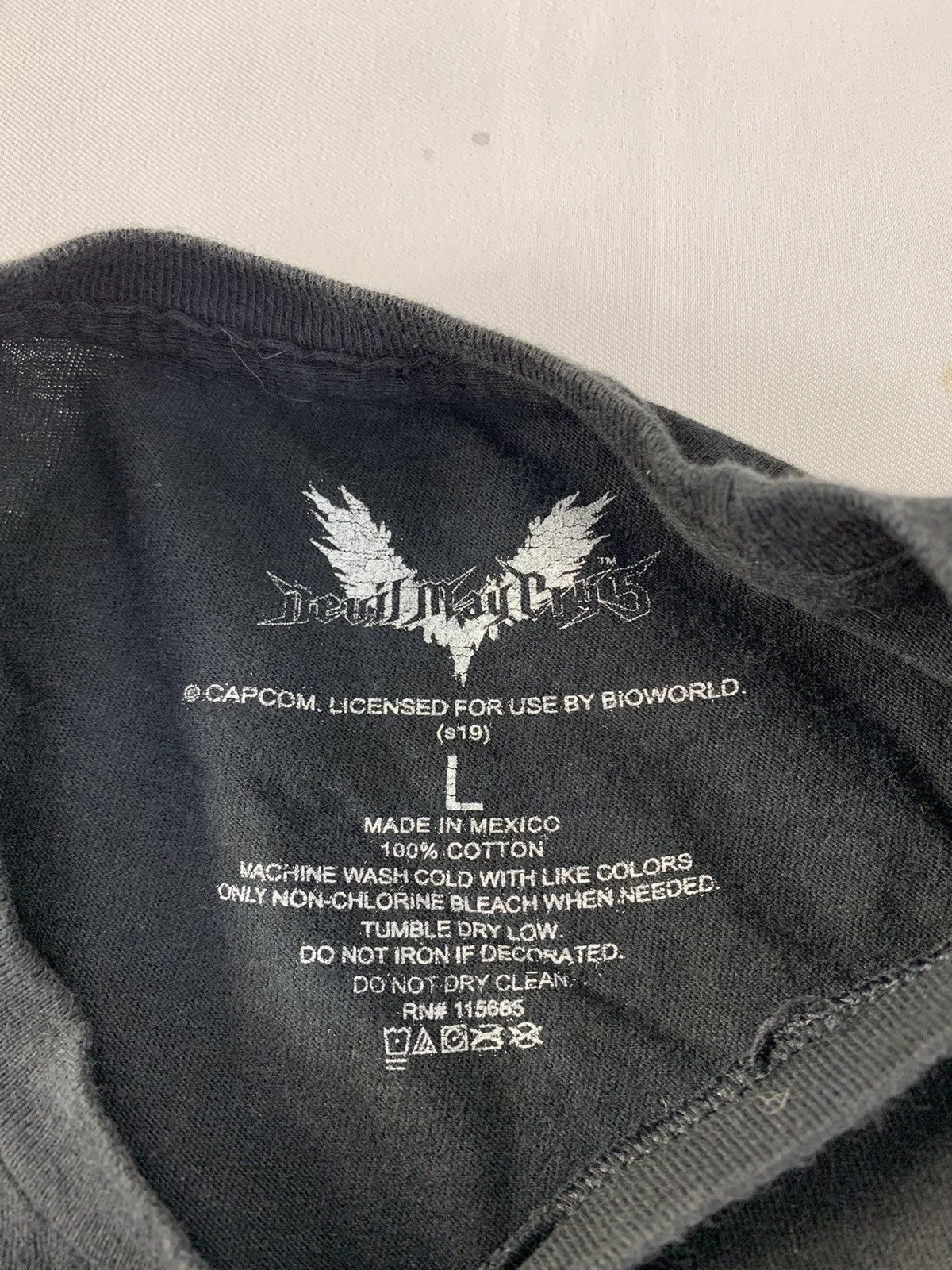 The Game Devil May Cry 5 Fantasy Action Game Big Logo Tee Size US L / EU 52-54 / 3 - 5 Thumbnail