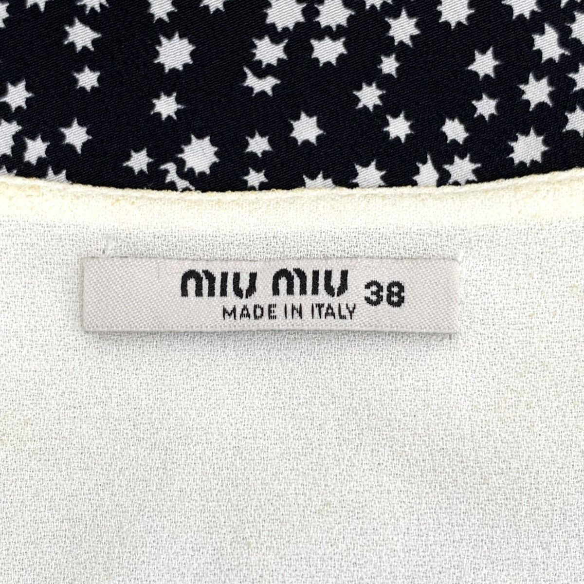 Miu Miu Miu Miu Black All-over Star Print Silk V-neck Dress K26WX Size M / US 6-8 / IT 42-44 - 5 Thumbnail