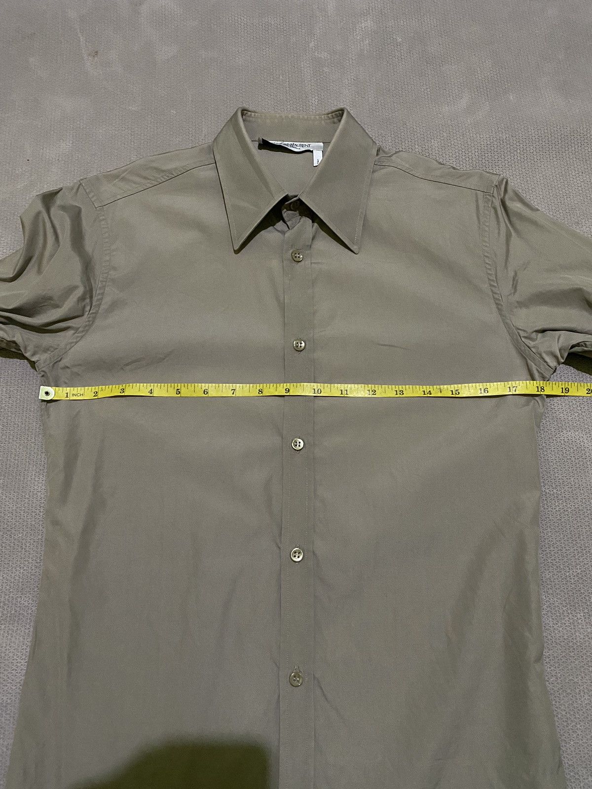 Designer × Yves Saint Laurent Yves saint laurent basic button shirt Size US M / EU 48-50 / 2 - 9 Thumbnail