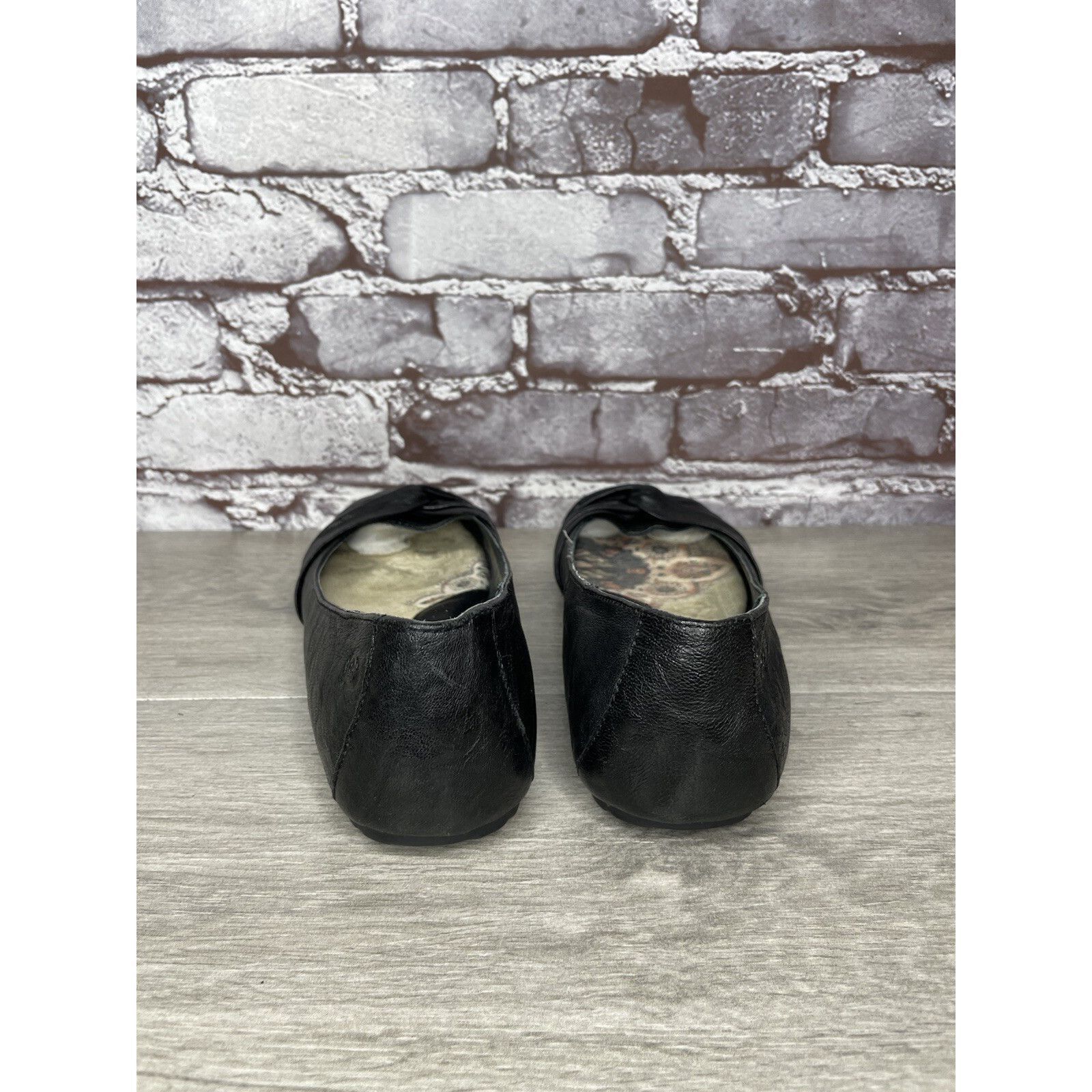 Born Born Lilly Black Leather Slip On Bow Ballet Flats Shoes Wome Size US 8 / IT 38 - 4 Thumbnail