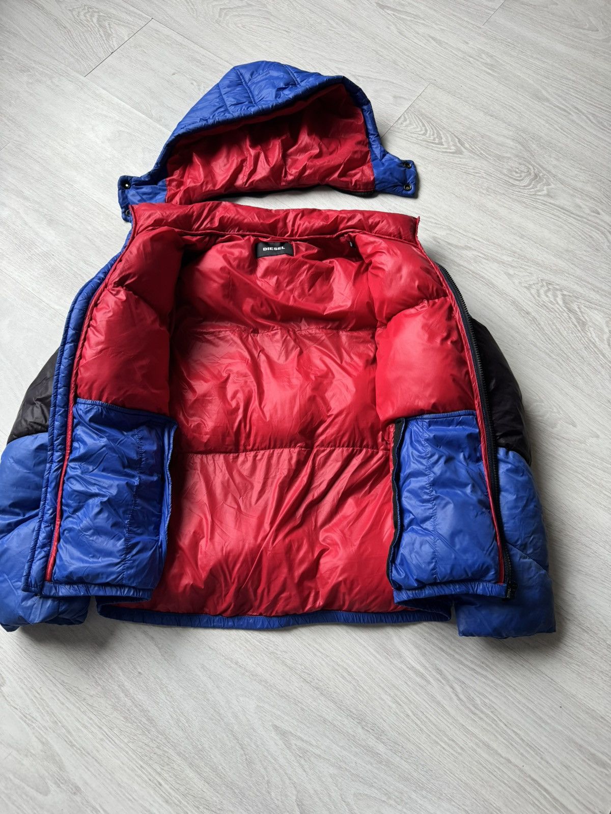 Diesel Diesel Colorblock Puffer Jacket Blue Black Red Hooded Size US S / EU 44-46 / 1 - 10 Thumbnail