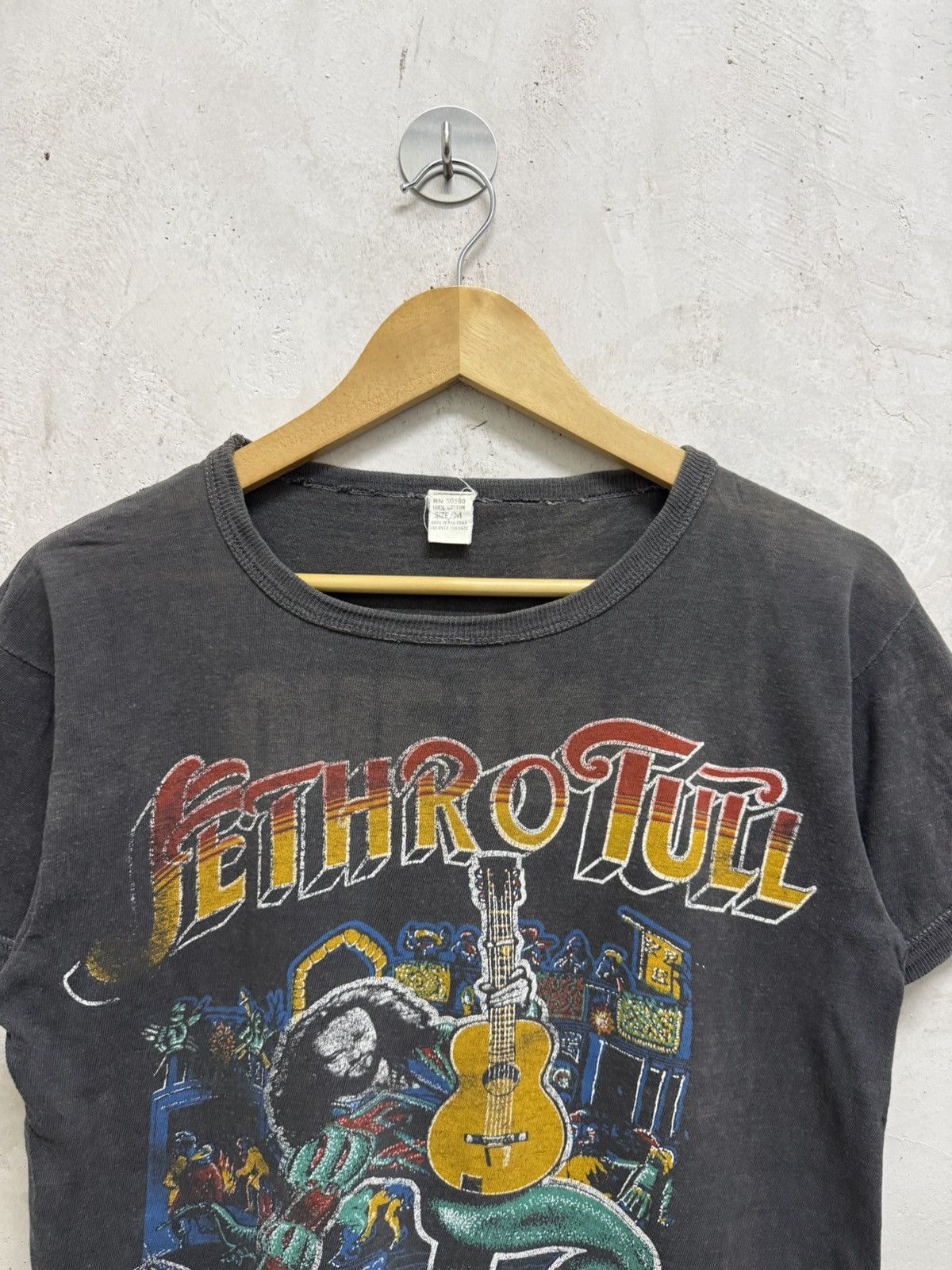 Band Tees × Vintage Vintage 70s Jethro Tull Tour Rock Band Tee Size US M / EU 48-50 / 2 - 3 Thumbnail
