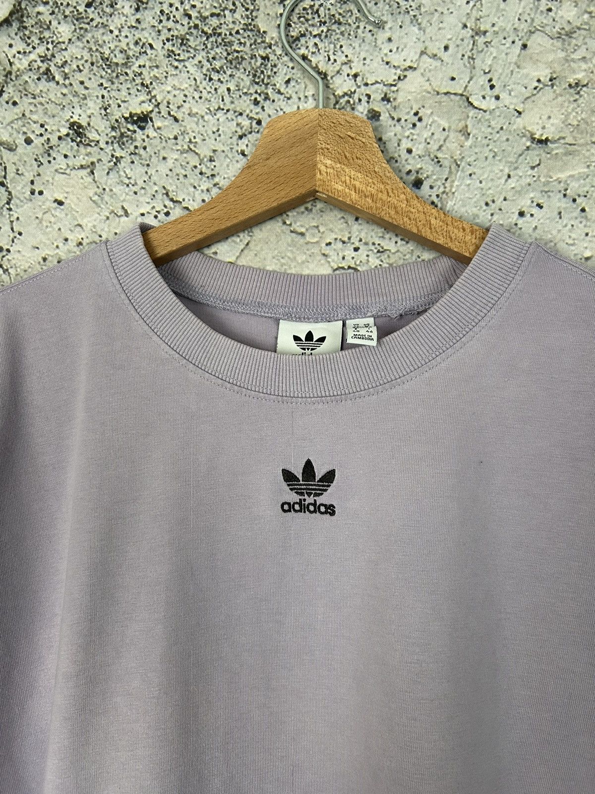 Adidas Adidas Sportswear Center Logo Tee Streetwear Size US M / EU 48-50 / 2 - 3 Thumbnail