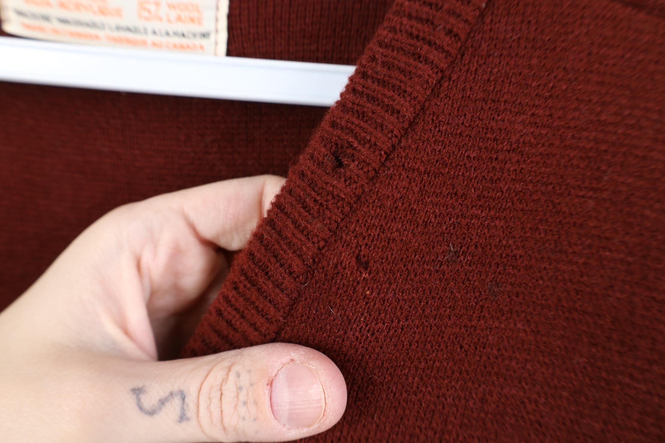 Vintage Vintage 70s Streetwear Blank Wool Blend Knit V-Neck Sweater Size US XL / EU 56 / 4 - 4 Thumbnail