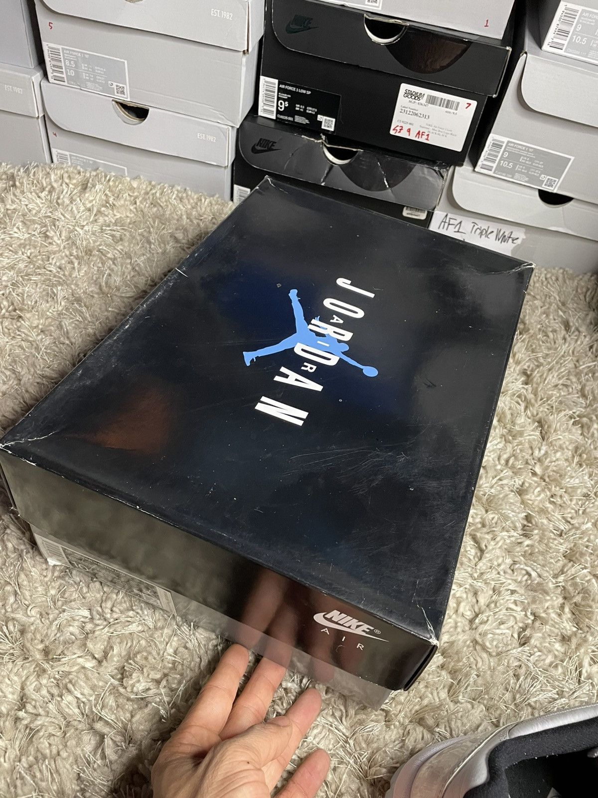 Jordan Brand Jordan 11 Low Legend Low Size US 10 / EU 43 - 13 Thumbnail